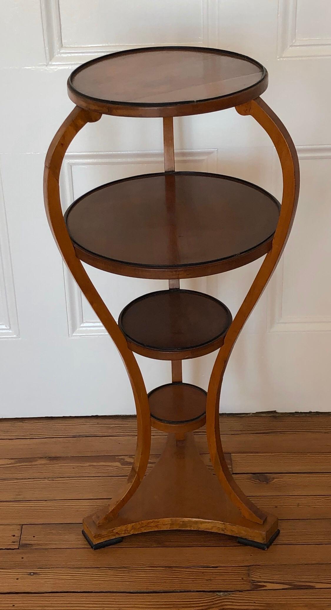 Viennese Biedermeier Étagère / Round Collection Display Table For Sale 2