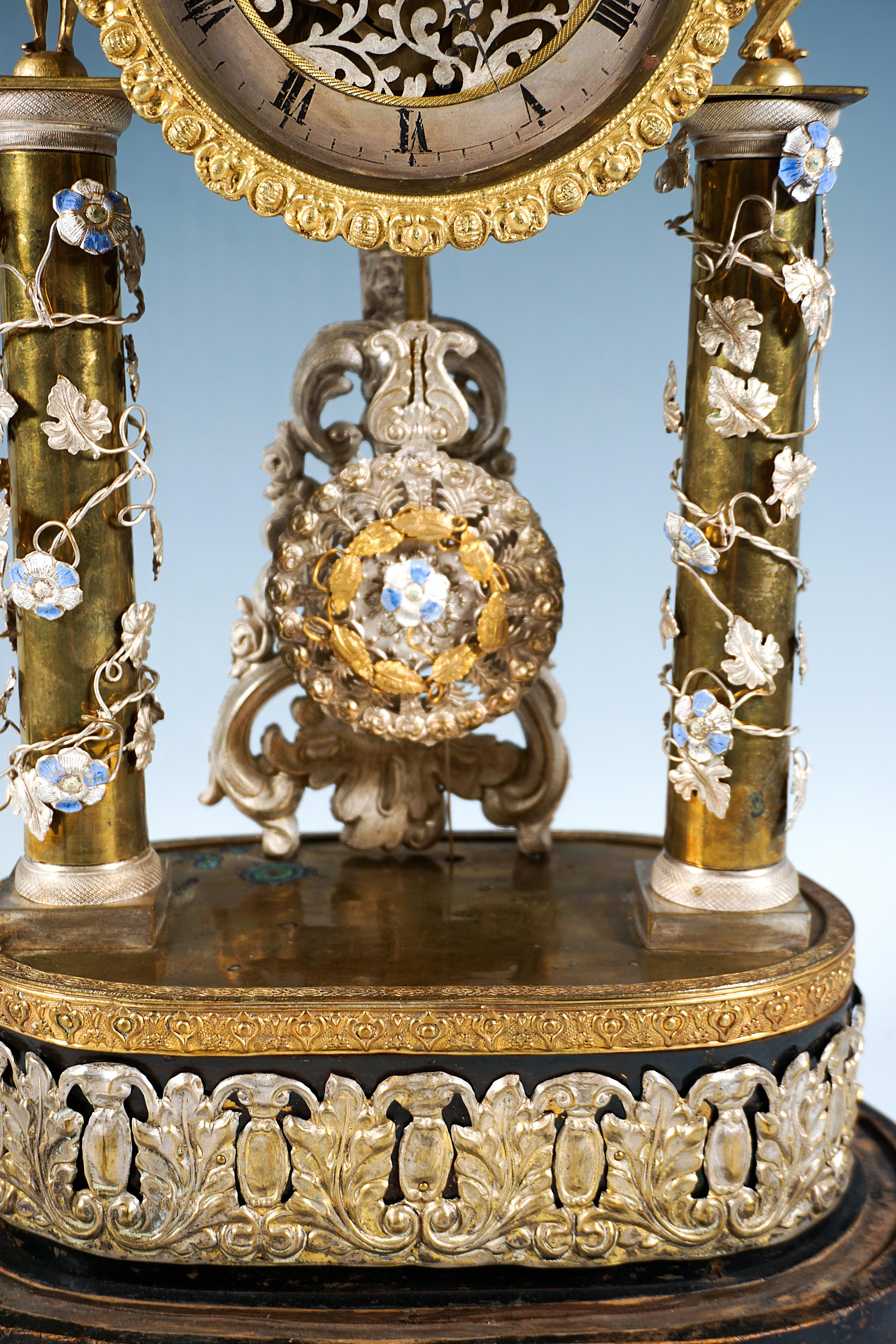 Reloj vienés Biedermeier esqueleto de aniversario con movimiento musical, ca. 1840 3