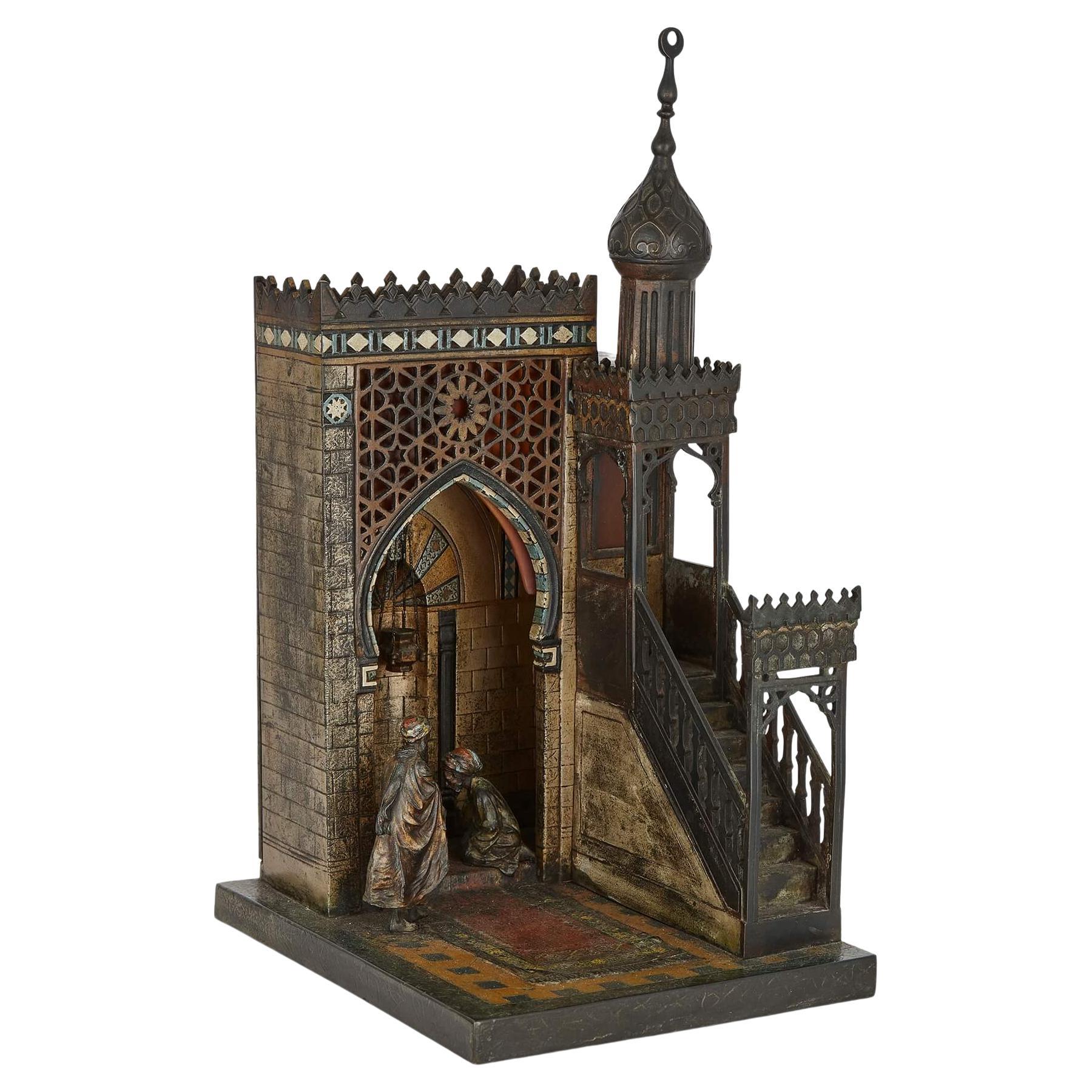 Lampe mosquée orientaliste viennoise en bronze d'Anton Chotka en vente