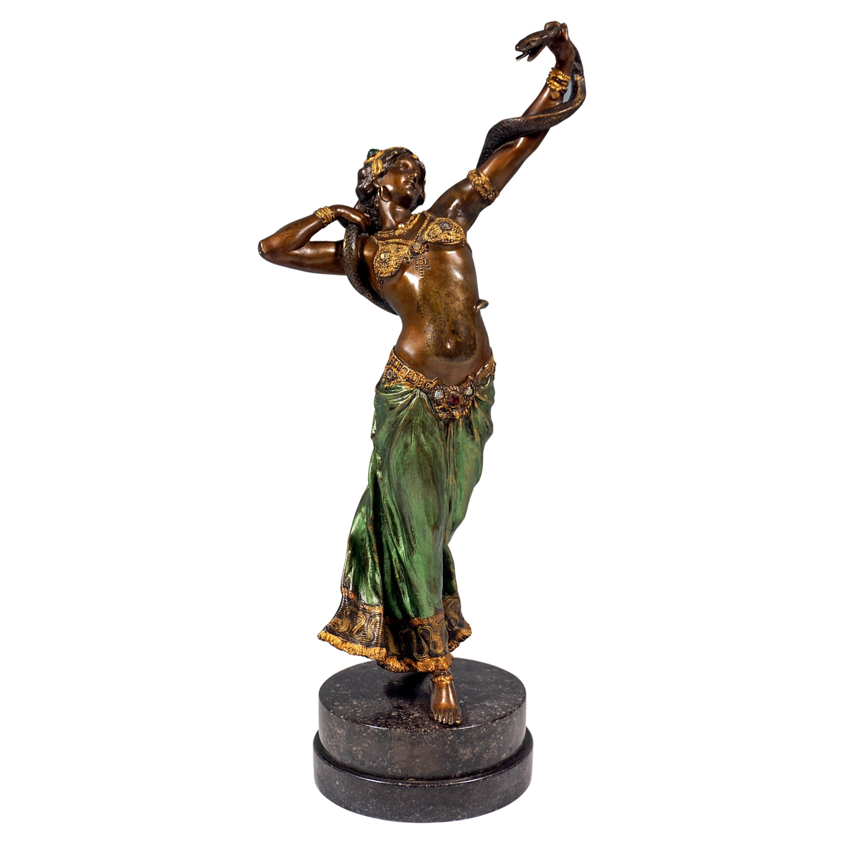 Wiener Bronze, Schlangen Tänzerin auf Marmorsockel, von Franz Bergmann, um 1910