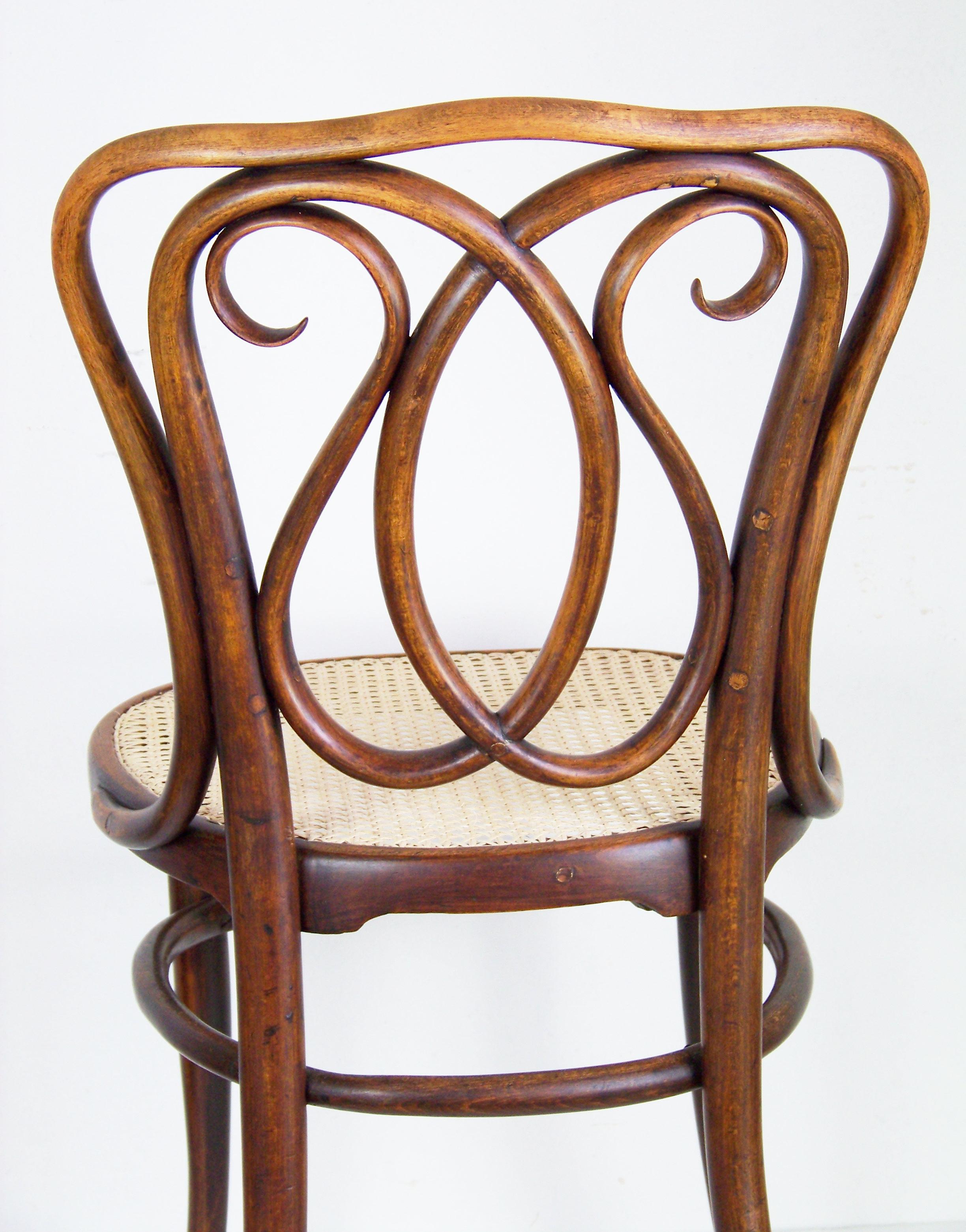 Viennese Chair J&J Kohn Nr.27, since 1877 In Good Condition For Sale In Praha, CZ
