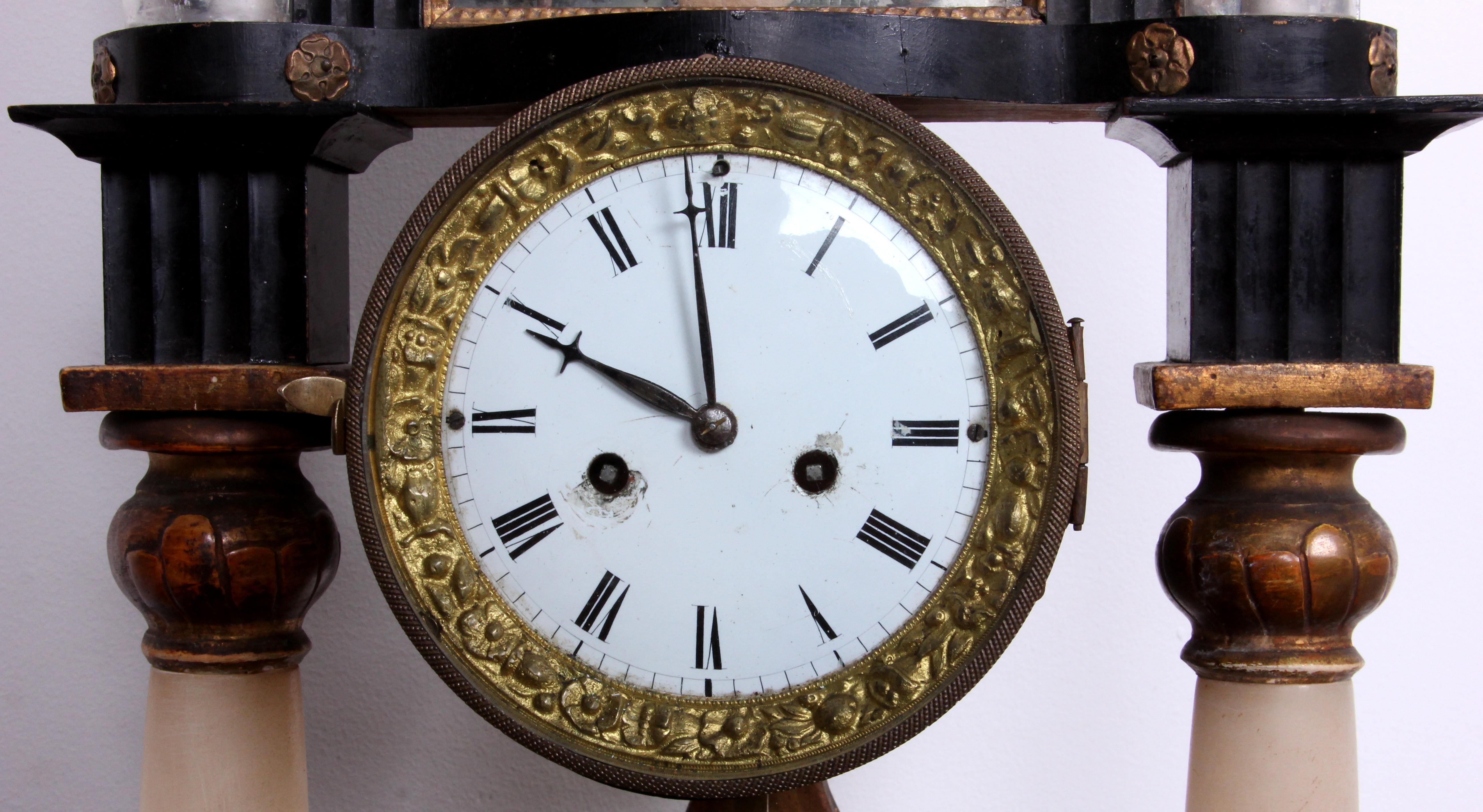 Wiener Säulen-Uhr Portal-Uhr Biedermeier-Ära Minenblumen-Schrank ar. 1840  (Mittleres 19. Jahrhundert) im Angebot