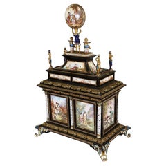 Meuble de table viennois en émail, 19e siècle