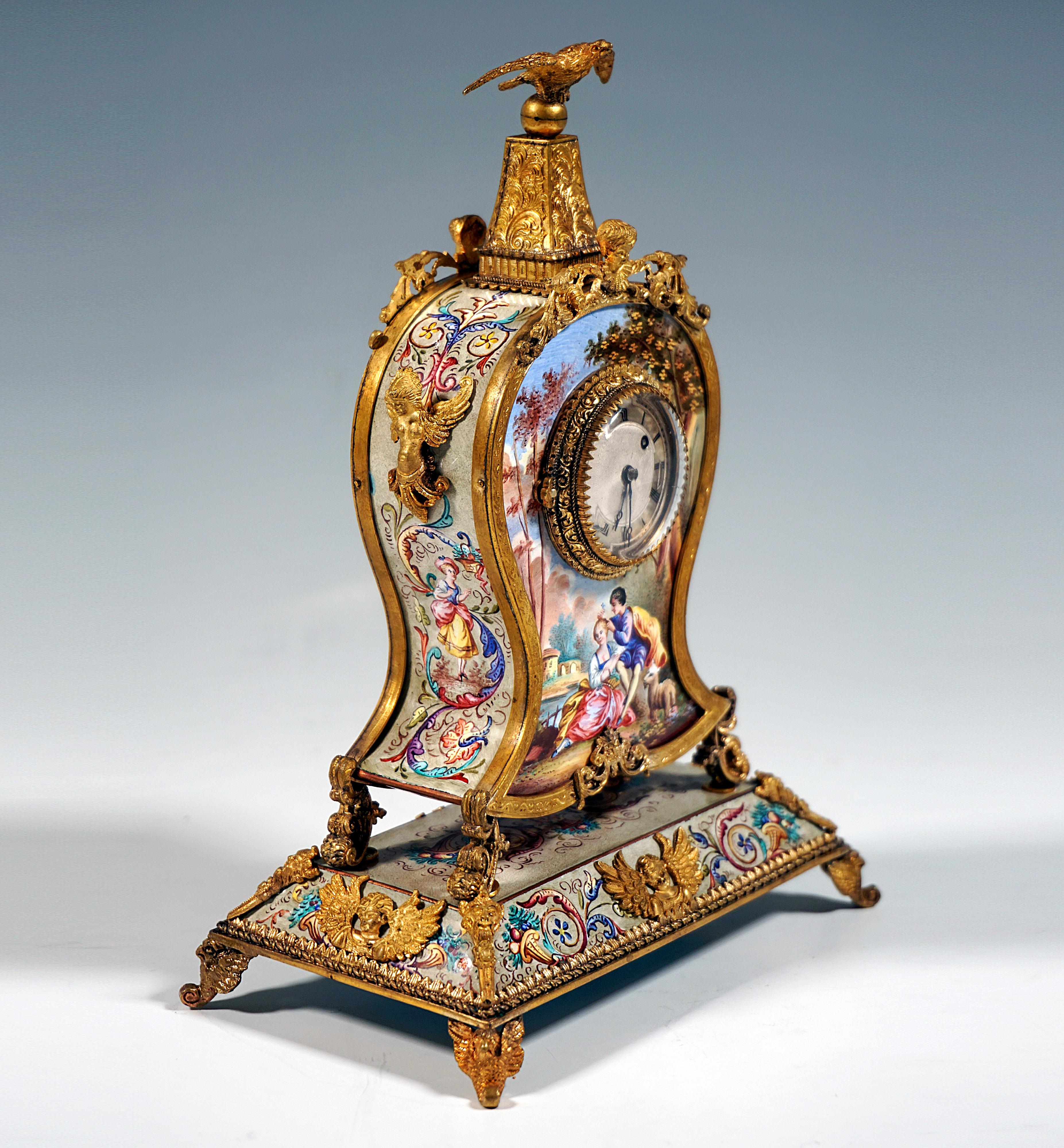 Elaborately decorated table clock in excellent condition:
Actual, round clock case on rocaille feet mounted on a bevelled pedestal with four feet in the form of fantasy bird busts with volutes, all components made of silver, the surfaces either gilt