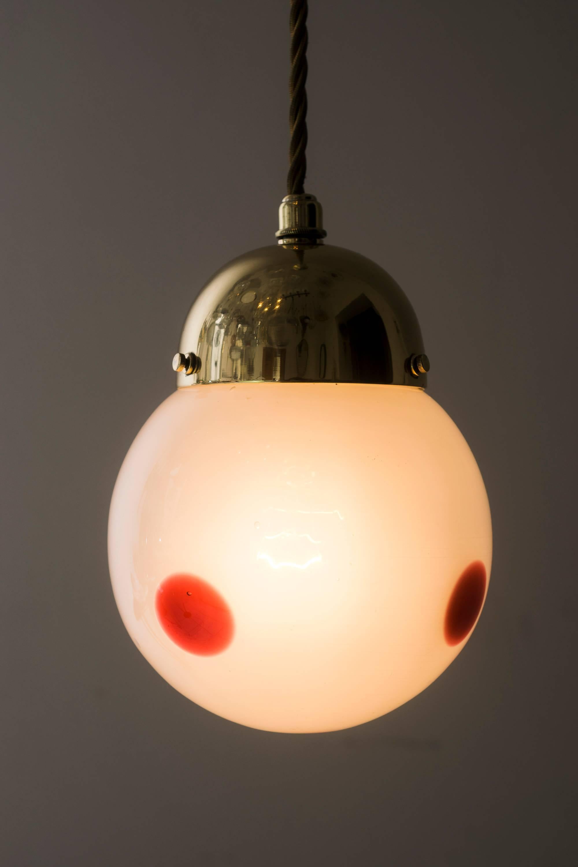 Autrichien Lampe suspendue viennoise vers 1905 avec abat-jour Loetz Koloman Moser en vente