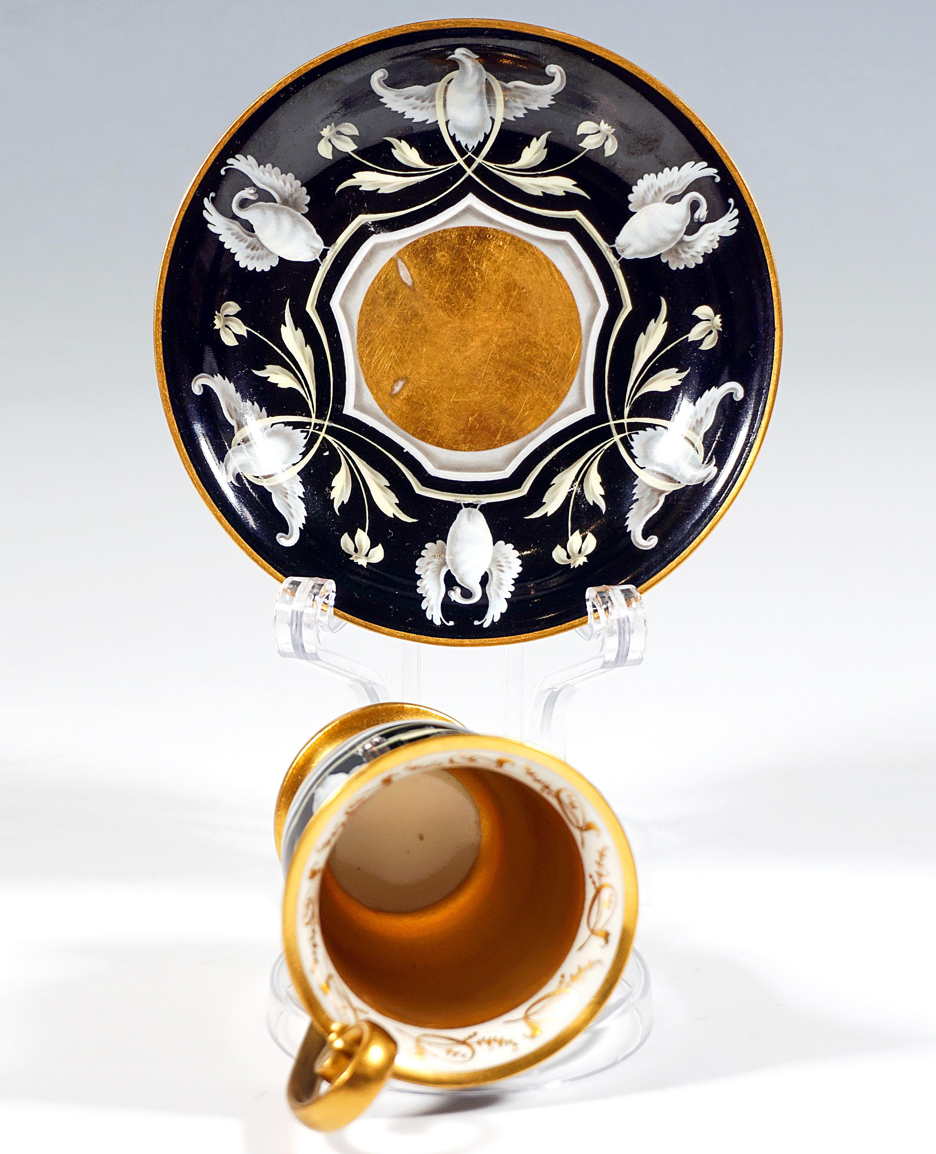 Taza de colección de porcelana imperial vienesa 