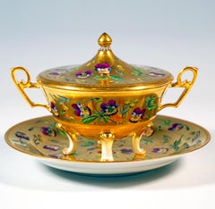 Viennese Imperial Porcelain Double-Handled Cup With Présentoir 'Violettes', 1812