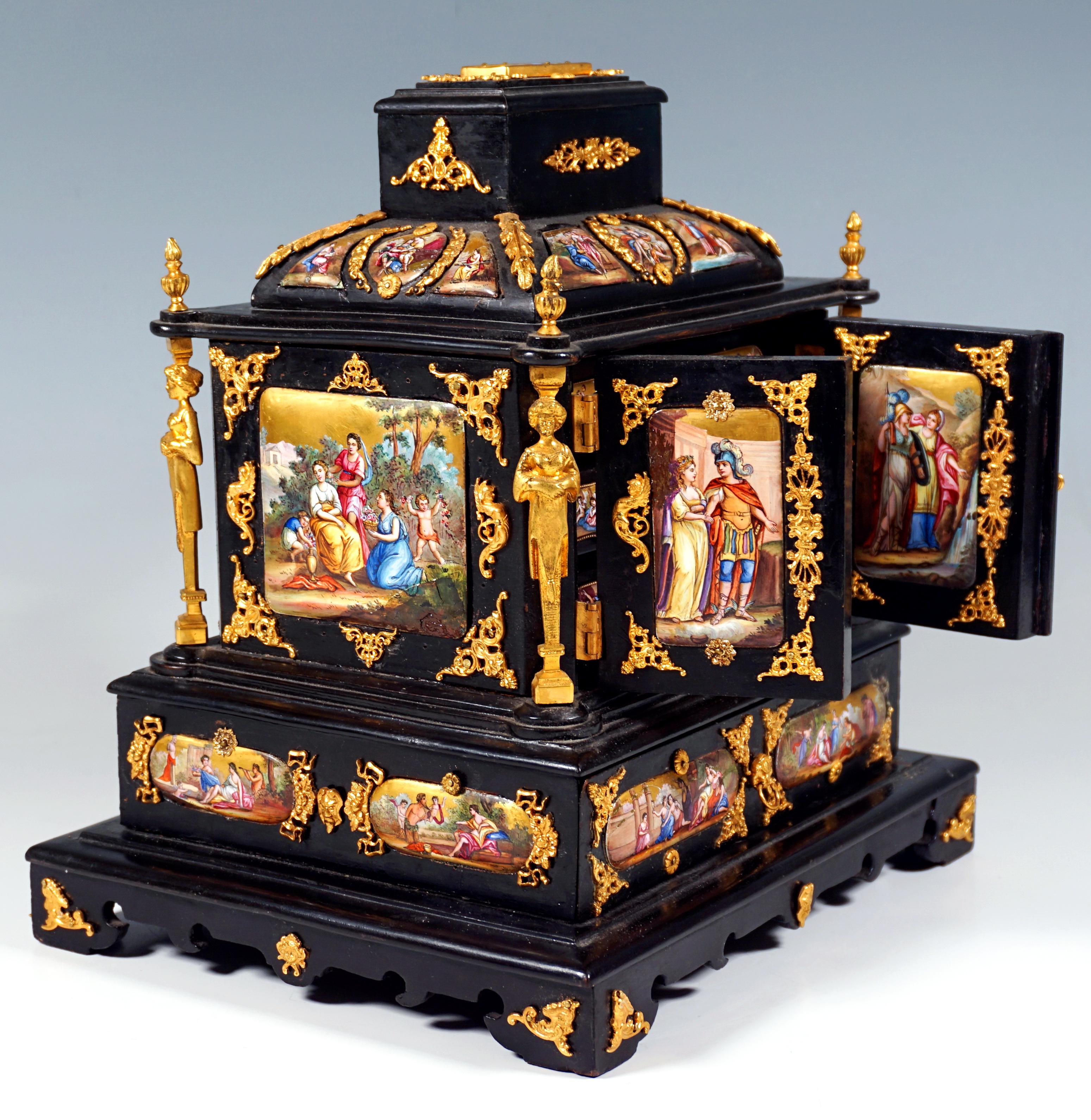 Wiener Jewell mit Emailmalerei, Bronze- und Messingbeschläge, um 1870/1880 (Österreichisch) im Angebot