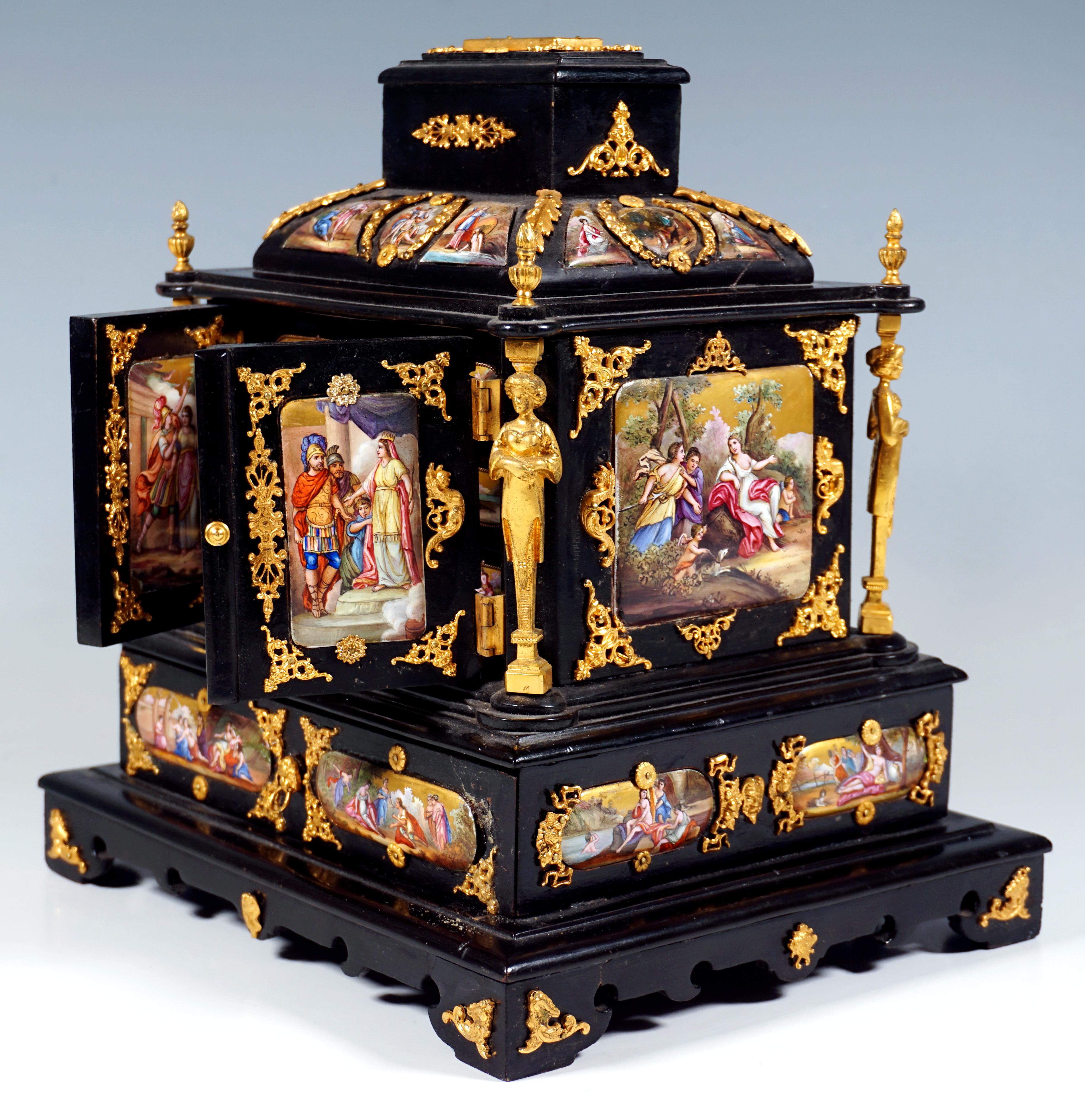 Wiener Jewell mit Emailmalerei, Bronze- und Messingbeschläge, um 1870/1880 (Emailliert) im Angebot