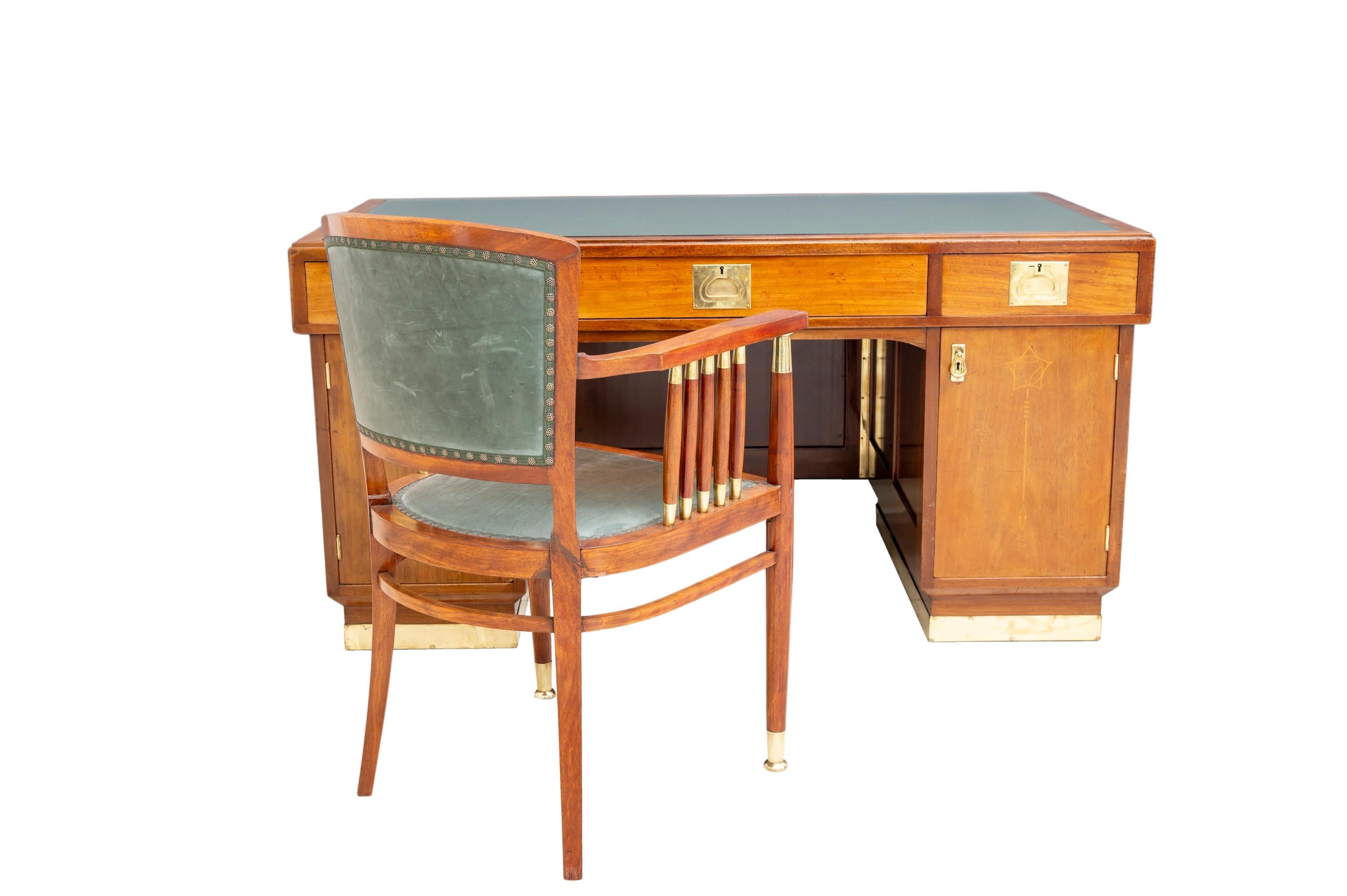 Wiener Schreibtisch und Sessel im Jugendstil J.W. Müller ca. 1905 im Zustand „Gut“ im Angebot in Klosterneuburg, AT