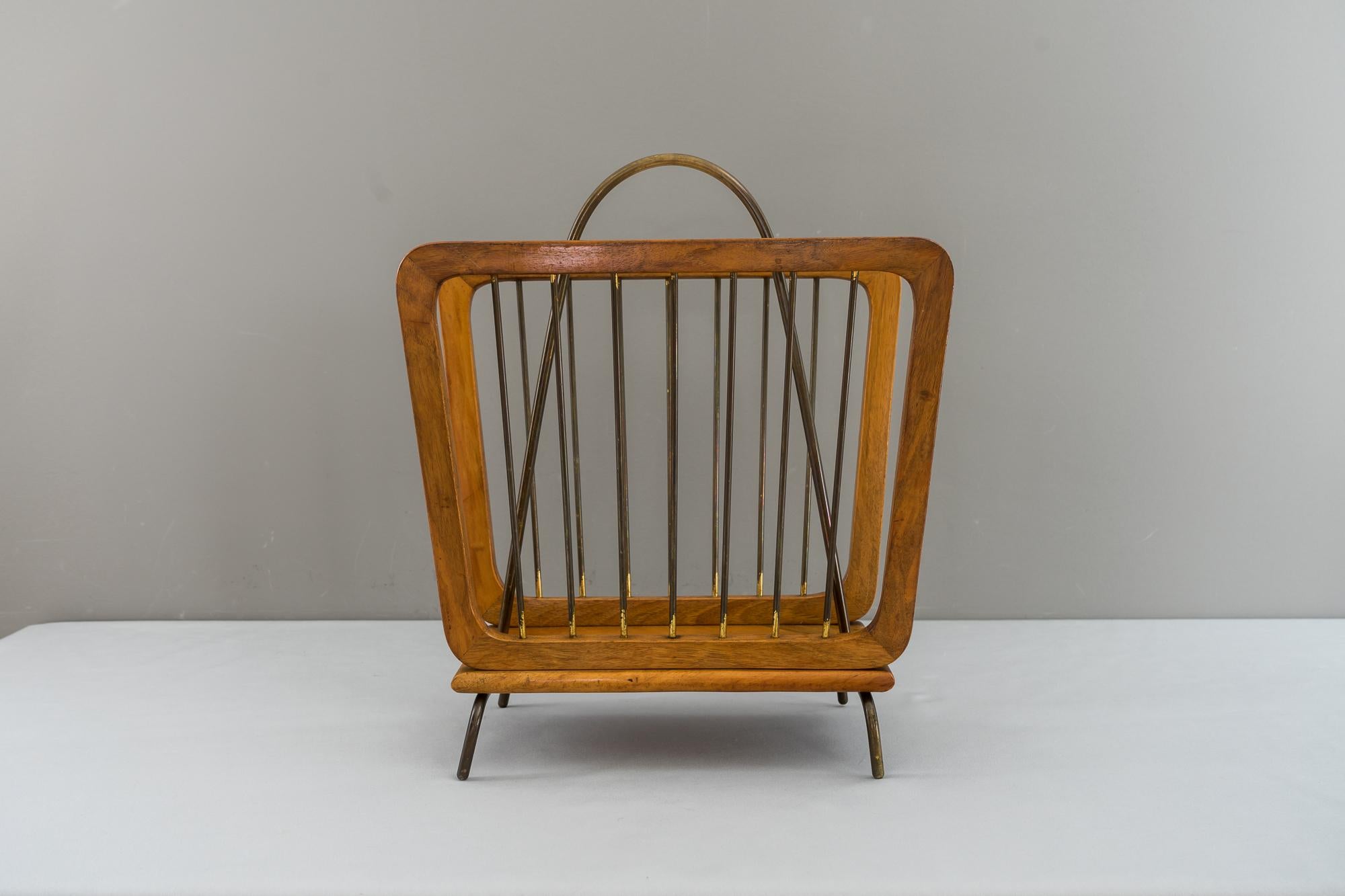 Viennese Magazine Rack, circa 1950s In Good Condition For Sale In Wien, AT