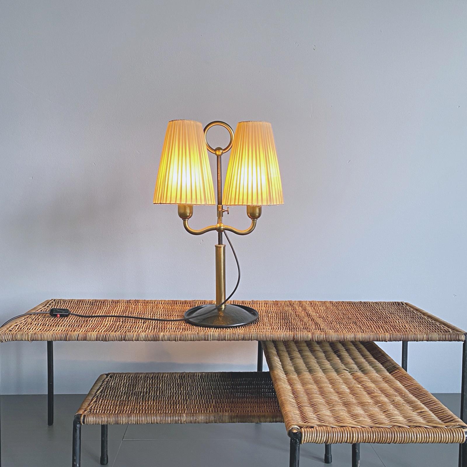 Josef Frank Two Light Brass Table Lamp, Viennese Modern Age, Austria For Sale 4