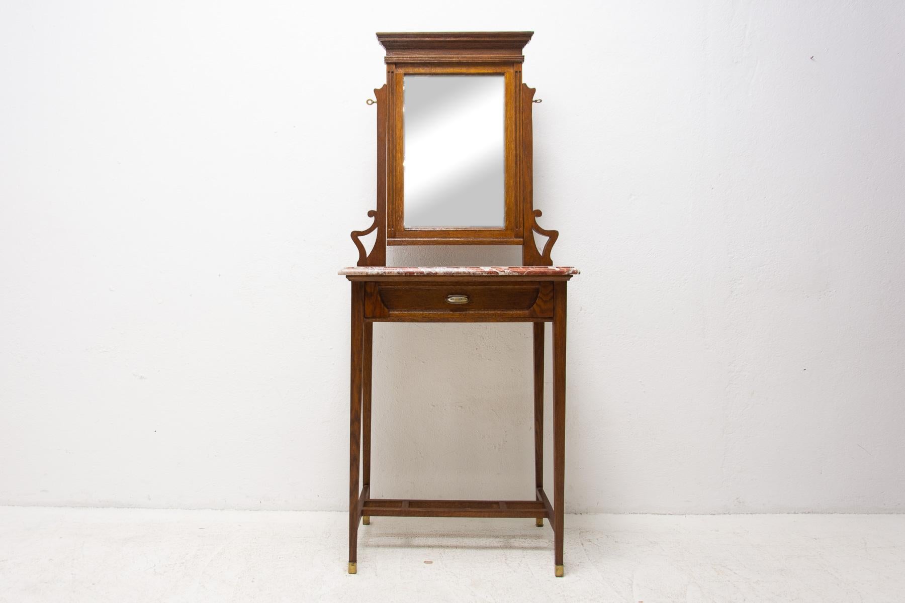 Viennese Secession Dressing Table with Mirror, 1910 For Sale 1