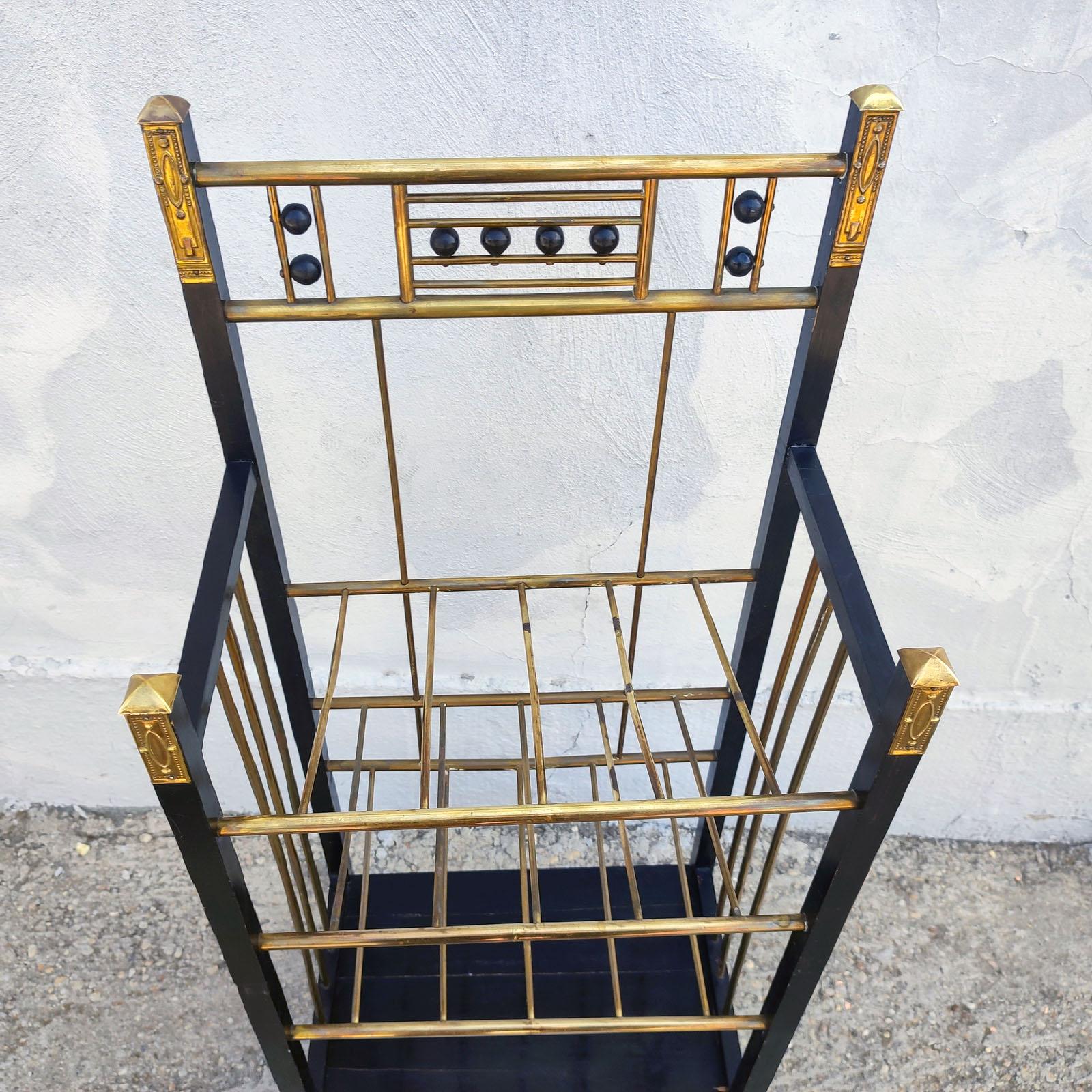 Viennese Secession Stand or Etagere in the Style of Koloman Moser, circa 1900 In Good Condition For Sale In Bochum, NRW