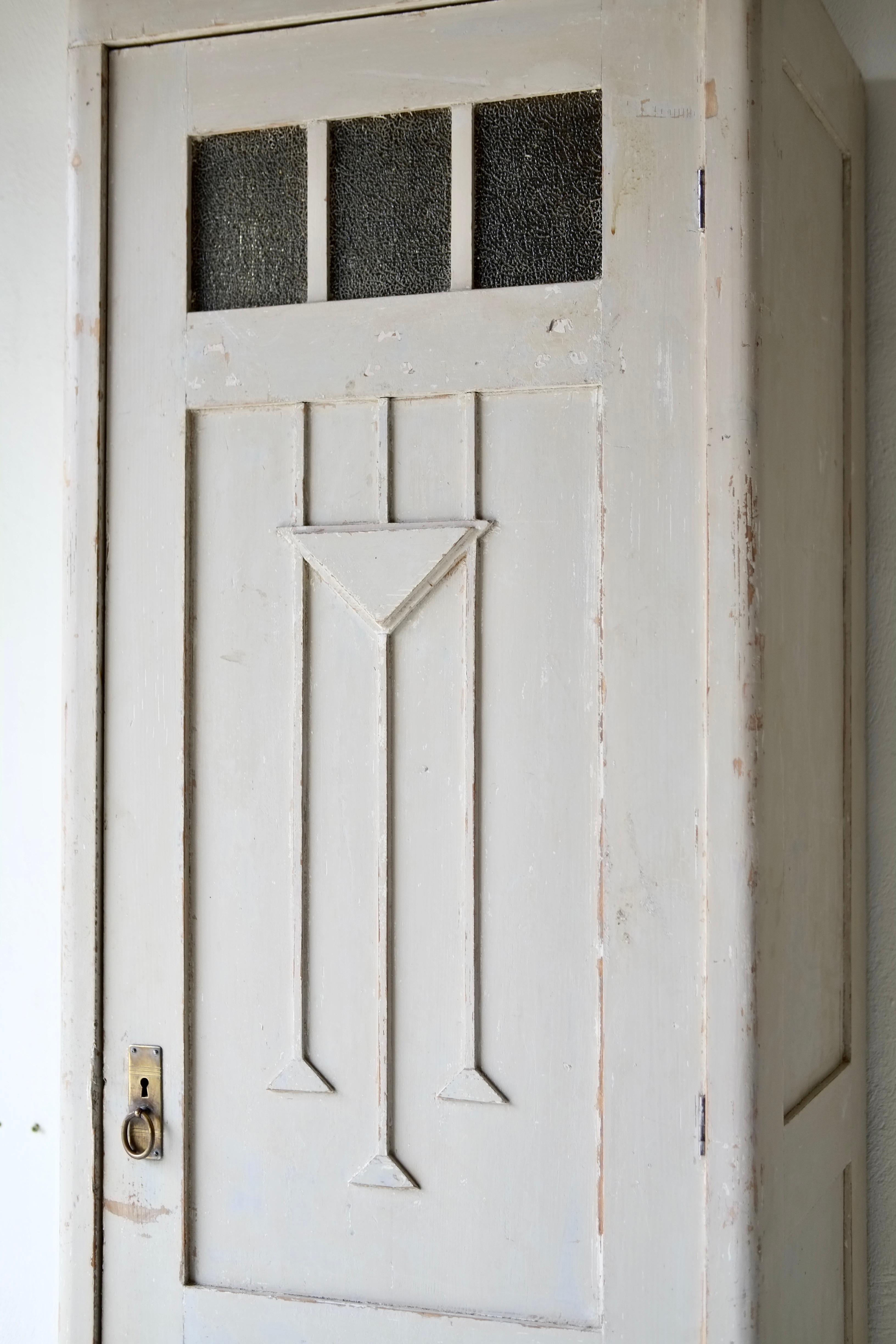 Armoire viennoise sécessionniste en vente 8