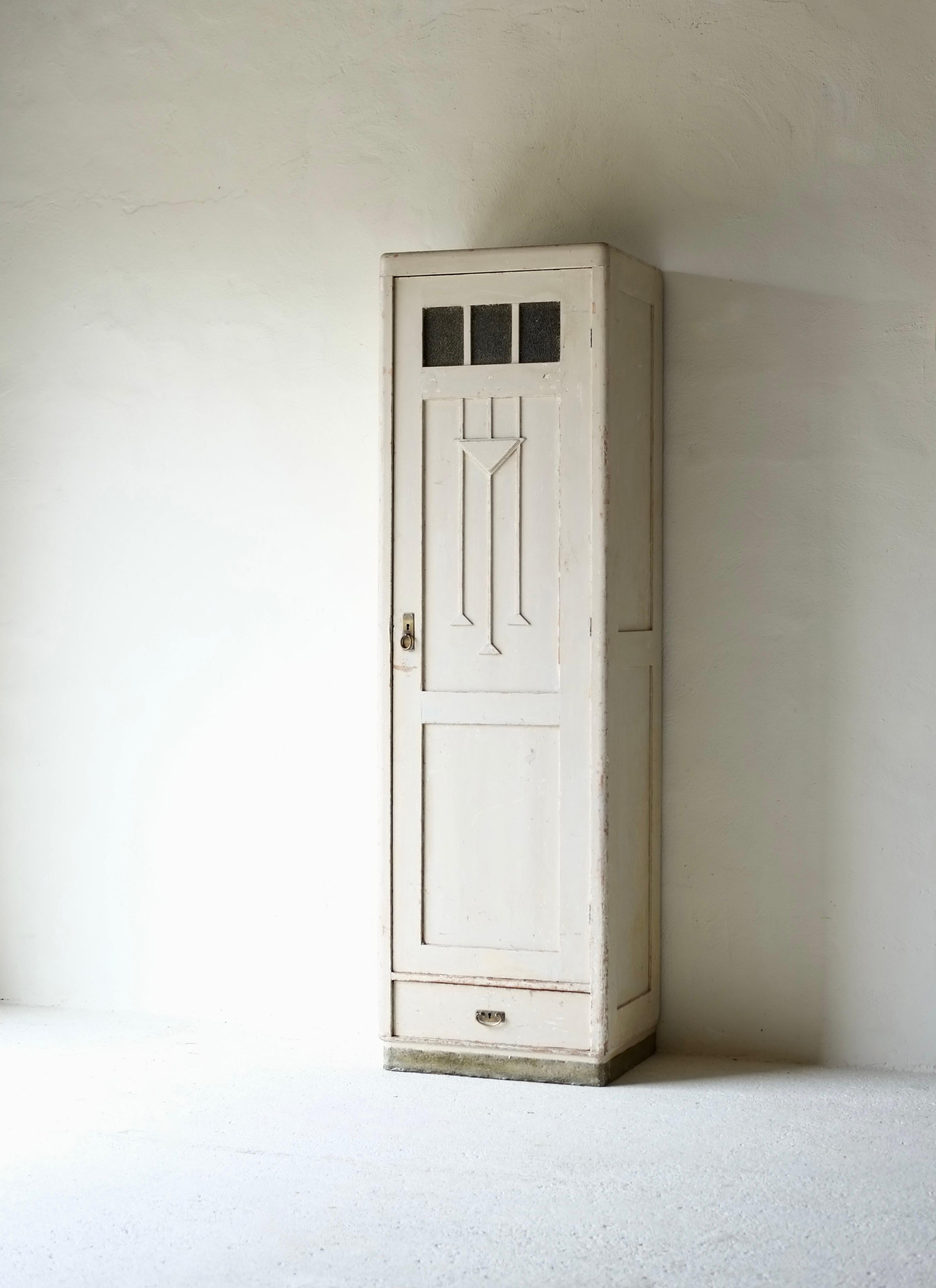 Armoire viennoise sécessionniste en vente 13