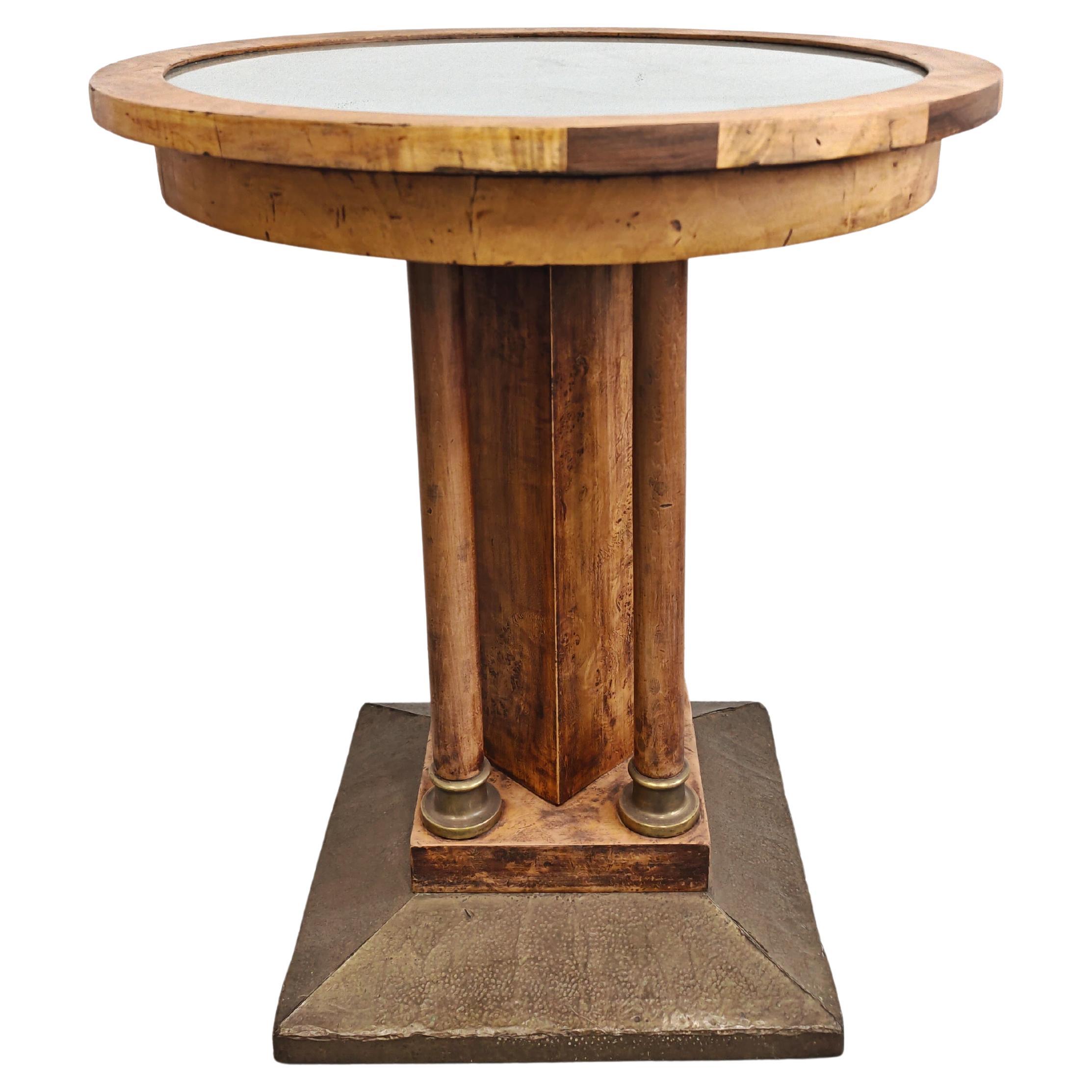 Table viennoise de style sécessionniste en érable piqué, Autriche, années 1900 en vente
