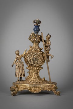 Horloge viennoise figurative en argent doré, lapis et ornements ornés de bijoux, vers 1880