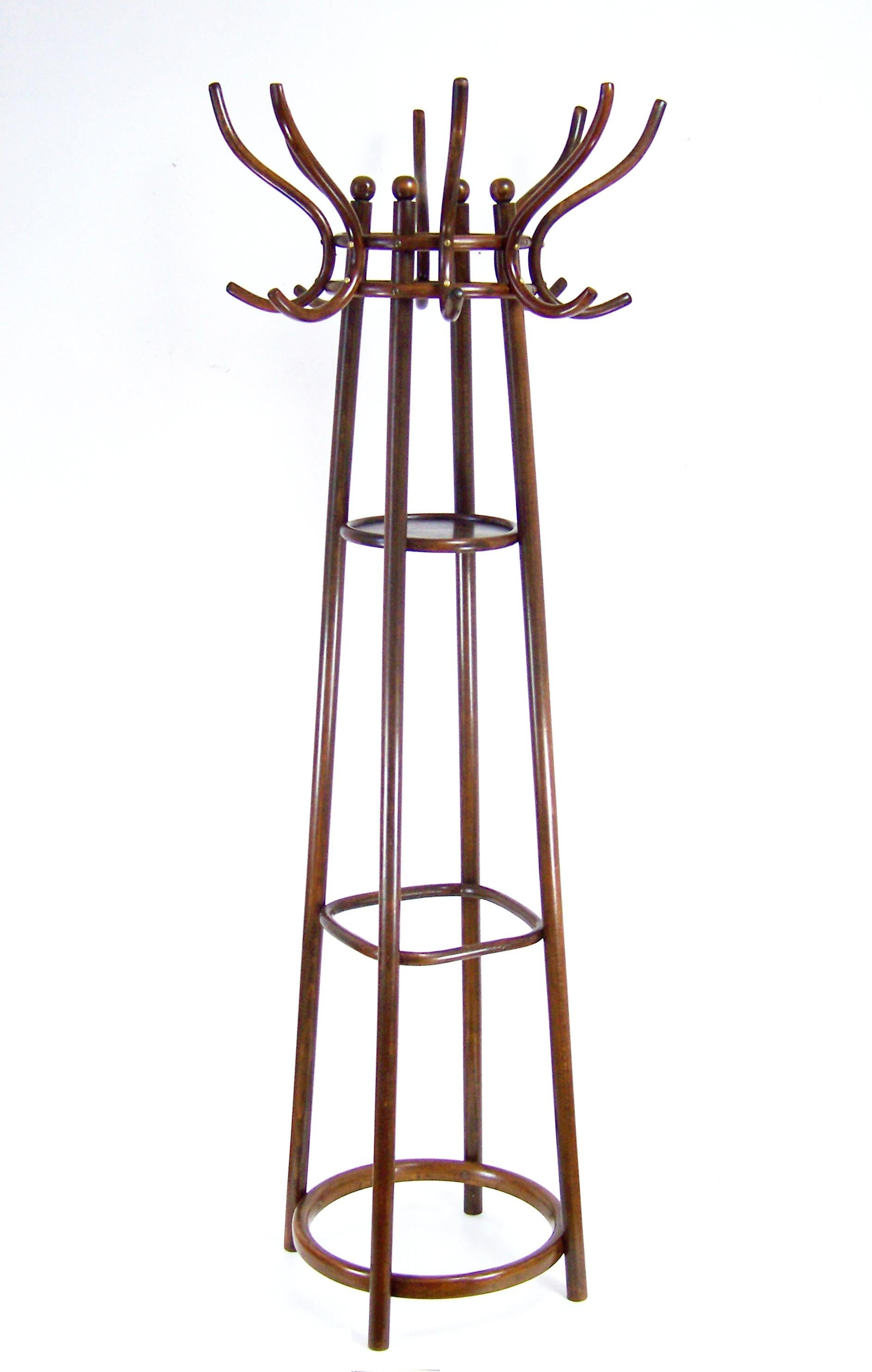 Manufactured in Austria by D.G.Fischel Company, circa 1910. Fischel was once of biggest Thonet's competitor. Coat rack was cleaned and gentle re-polished with shellack finish. Marked with paper label.