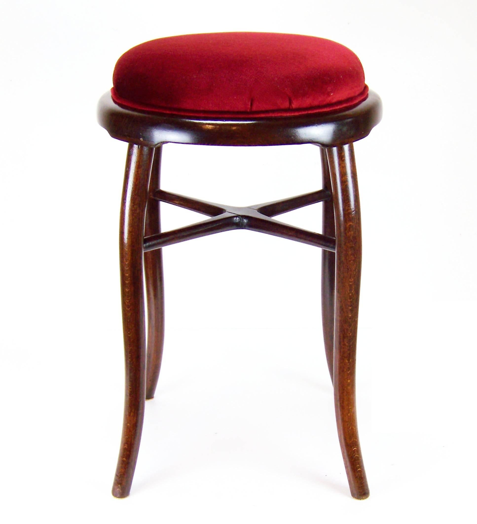 Stool from a Viennese competitor, which copied Gebrüder Thonet products in years 1847-1878. Newly restored.