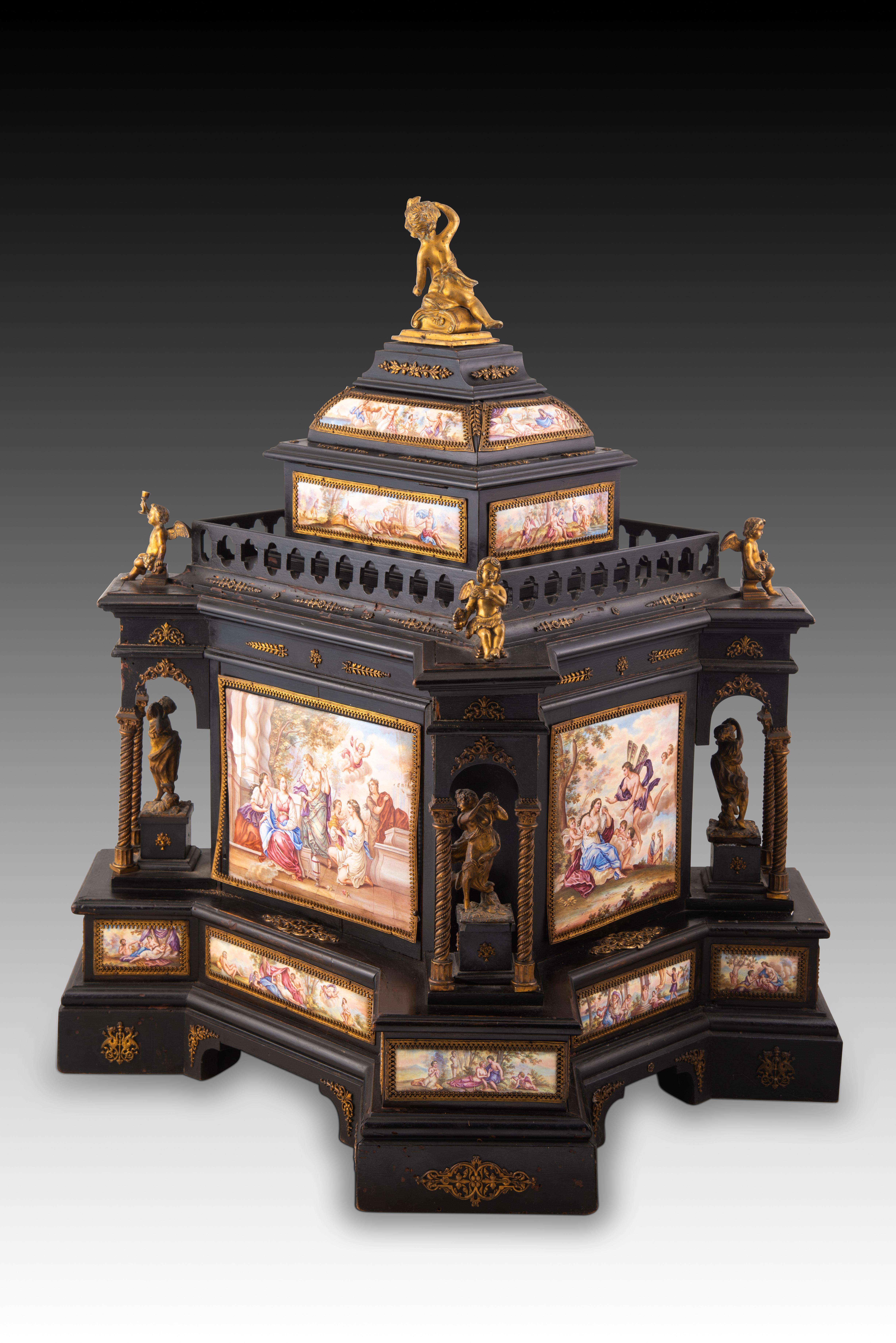 Viennese tabletop jewelry box or chest. Austria, 19th century. For Sale 1