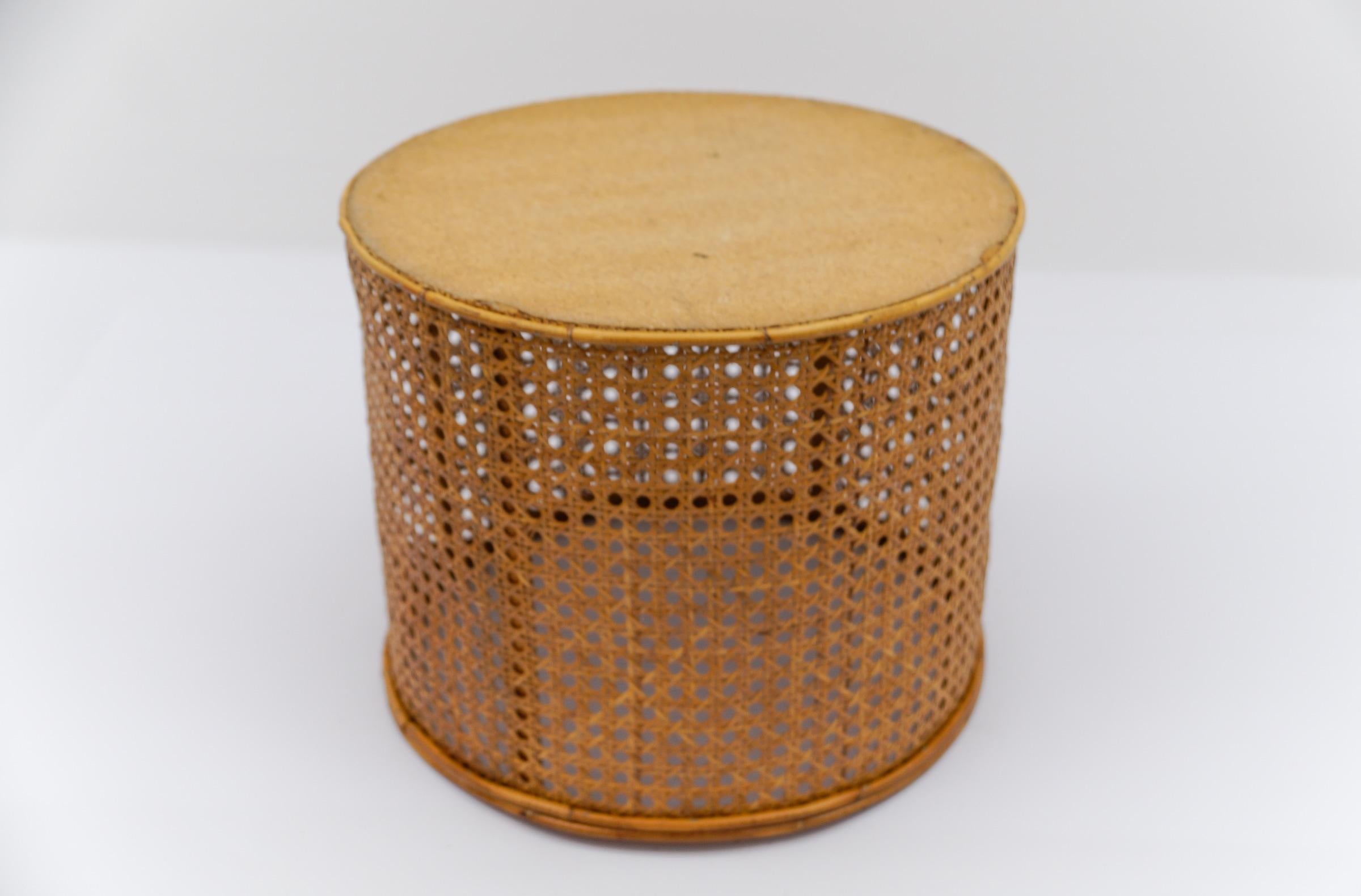 Panier artisanal viennois en osier Mid-Century Modern, Autriche, 1950`. en vente 4