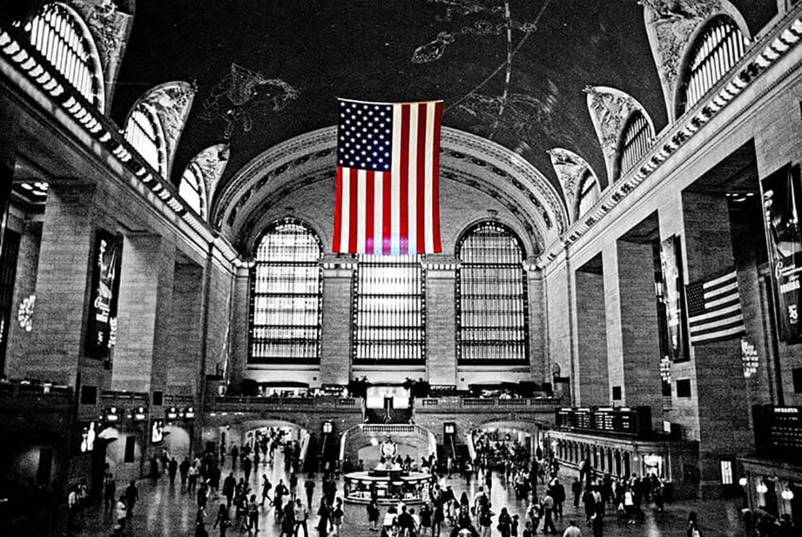 Grand Central Station, NYC (Limited Edition of 5), 40"x50" - Contemporary - Photograph by Viet Chu