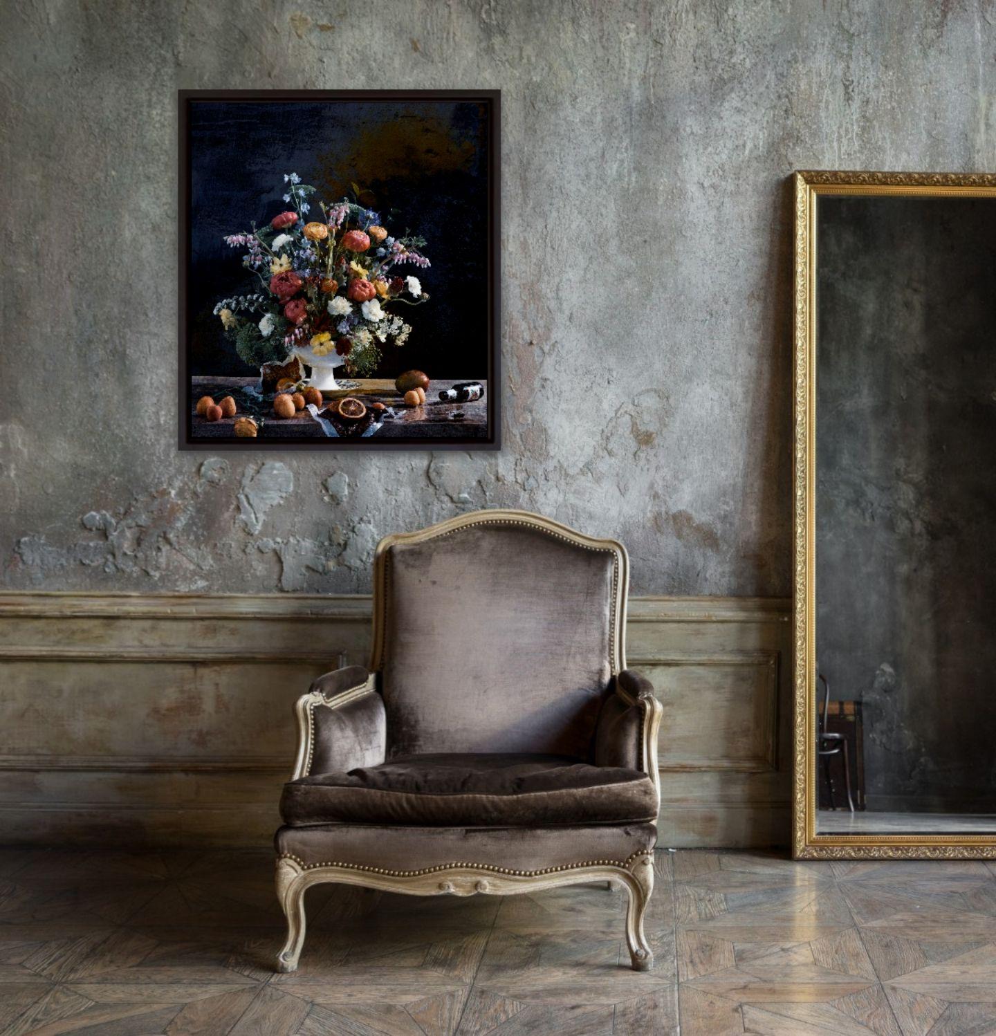 Barocke Blumen II, Fotografie, C-Typ – Photograph von Viet Ha Tran