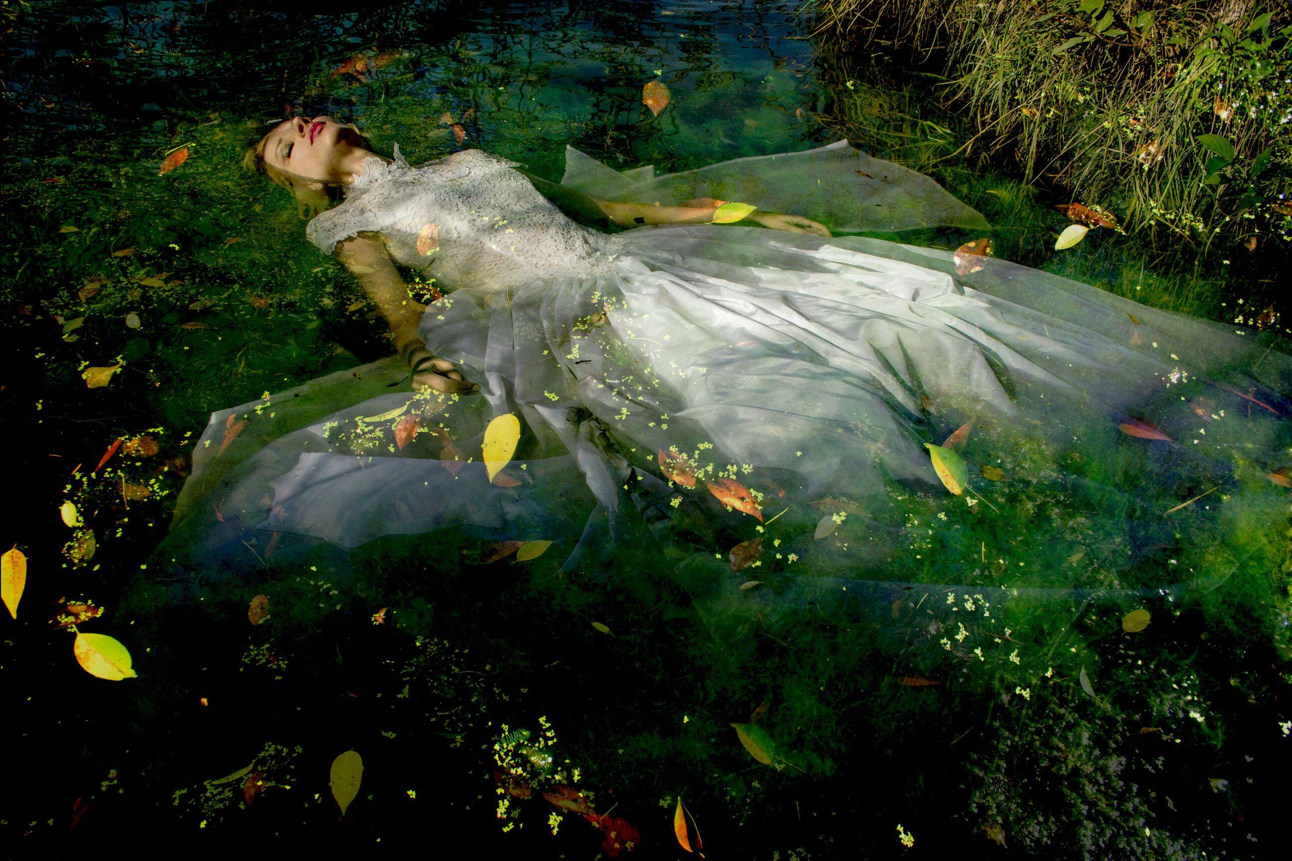 Viet Ha Tran Color Photograph - Take me to your dreams Ophelia III, Photograph, C-Type