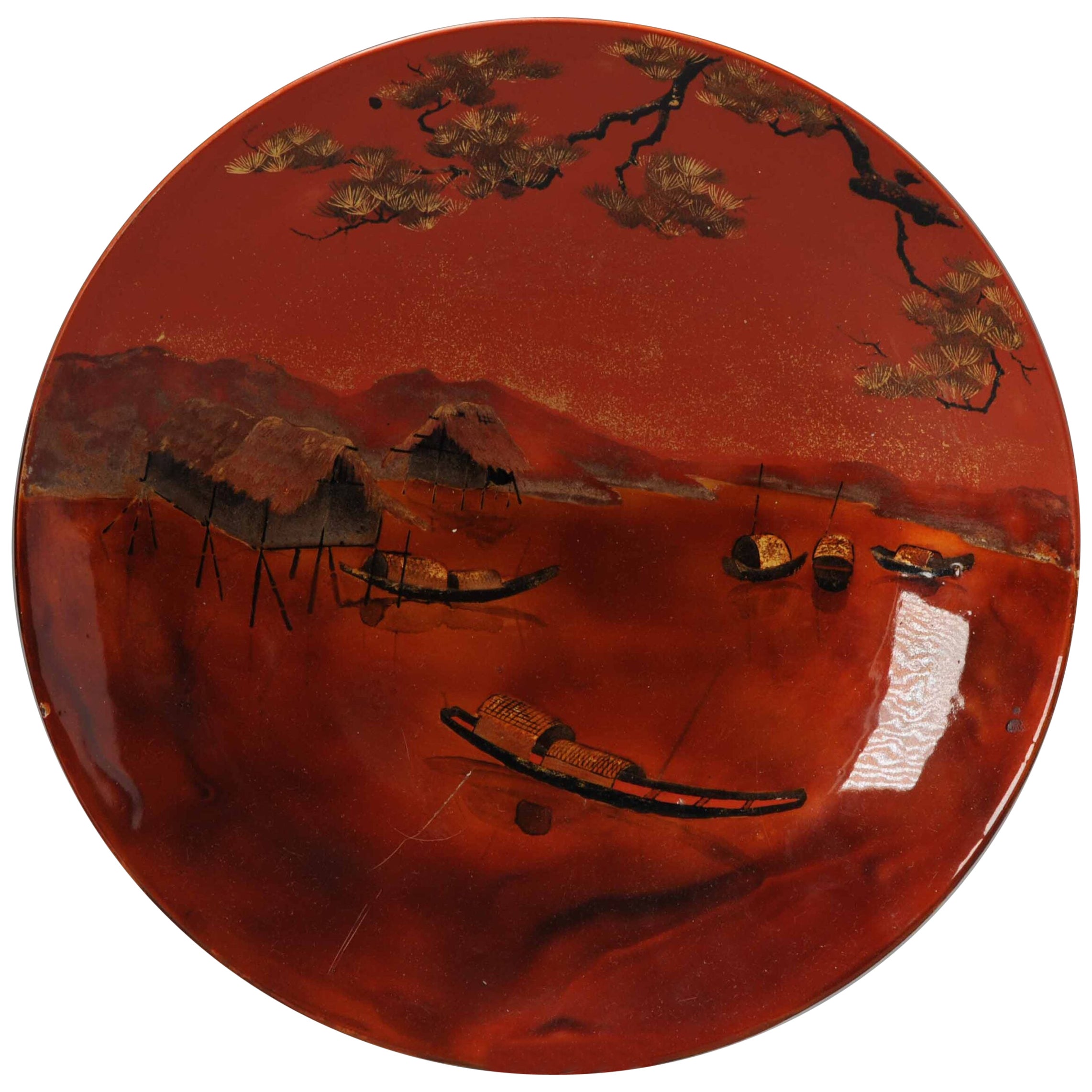 Vietnam / Indochine Circular Lacquered Wooden Plate Nguyen Quang Mau