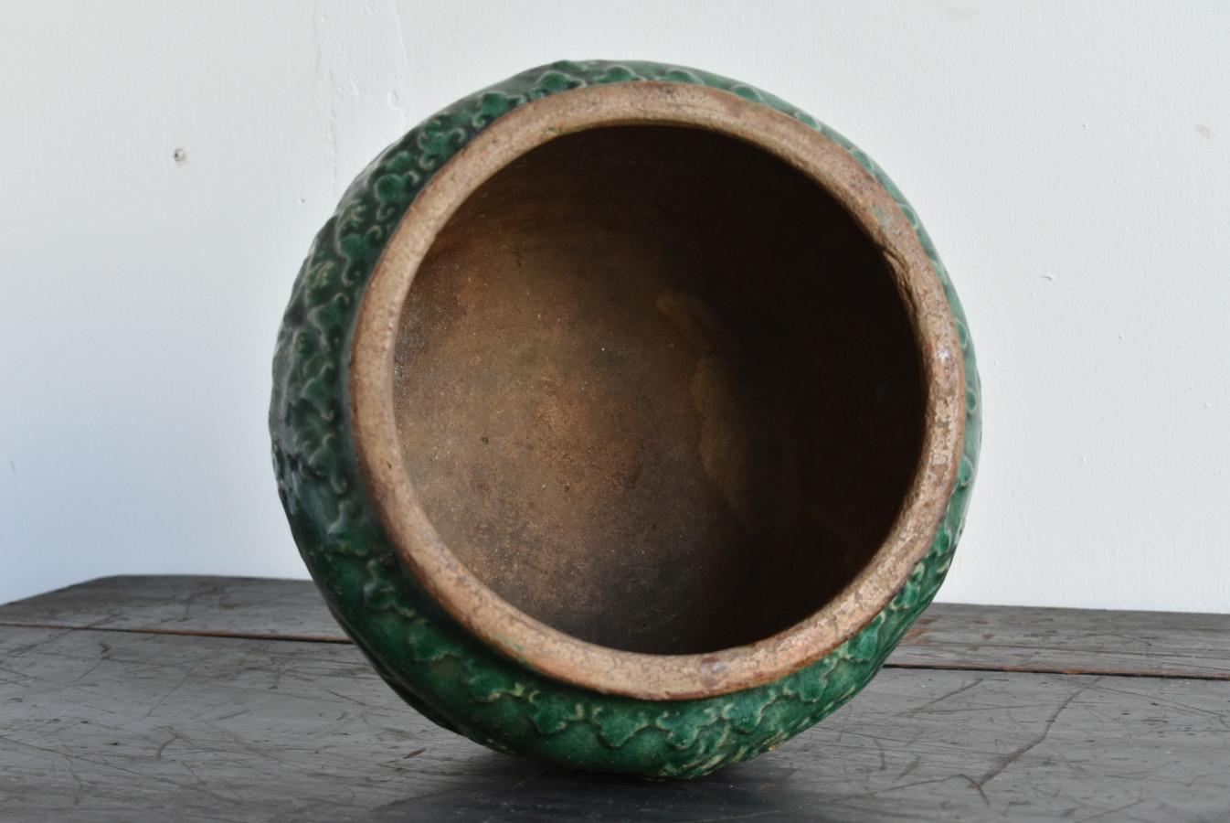 18th Century and Earlier Vietnamese Antique Pottery with Beautiful Green Glaze/1600-1700s/Animal Pattern