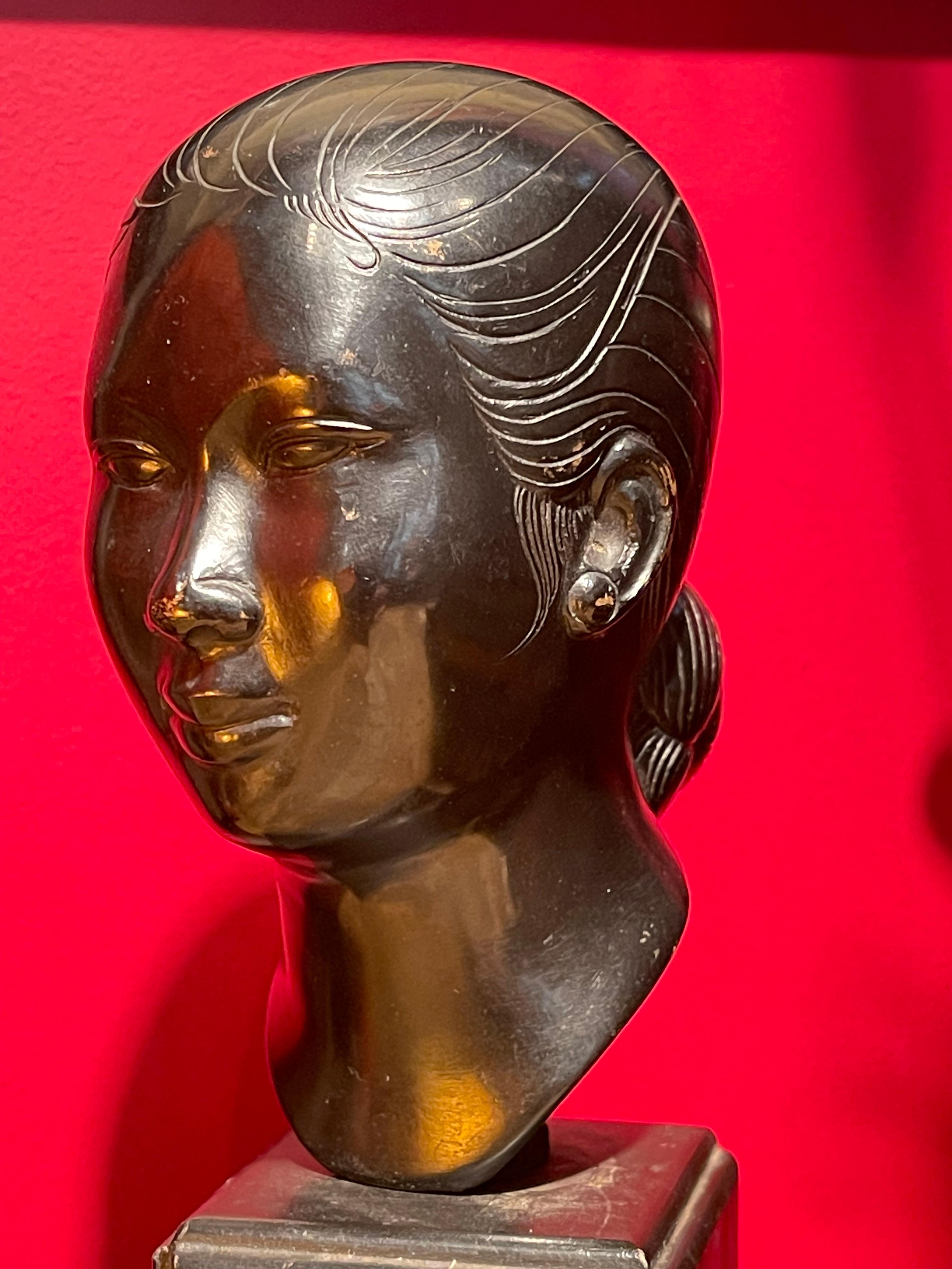 Vietnamese Art Deco Lacquered Bronze Bust of Asian Woman by Nguen Than, Ca. 1920 For Sale 5