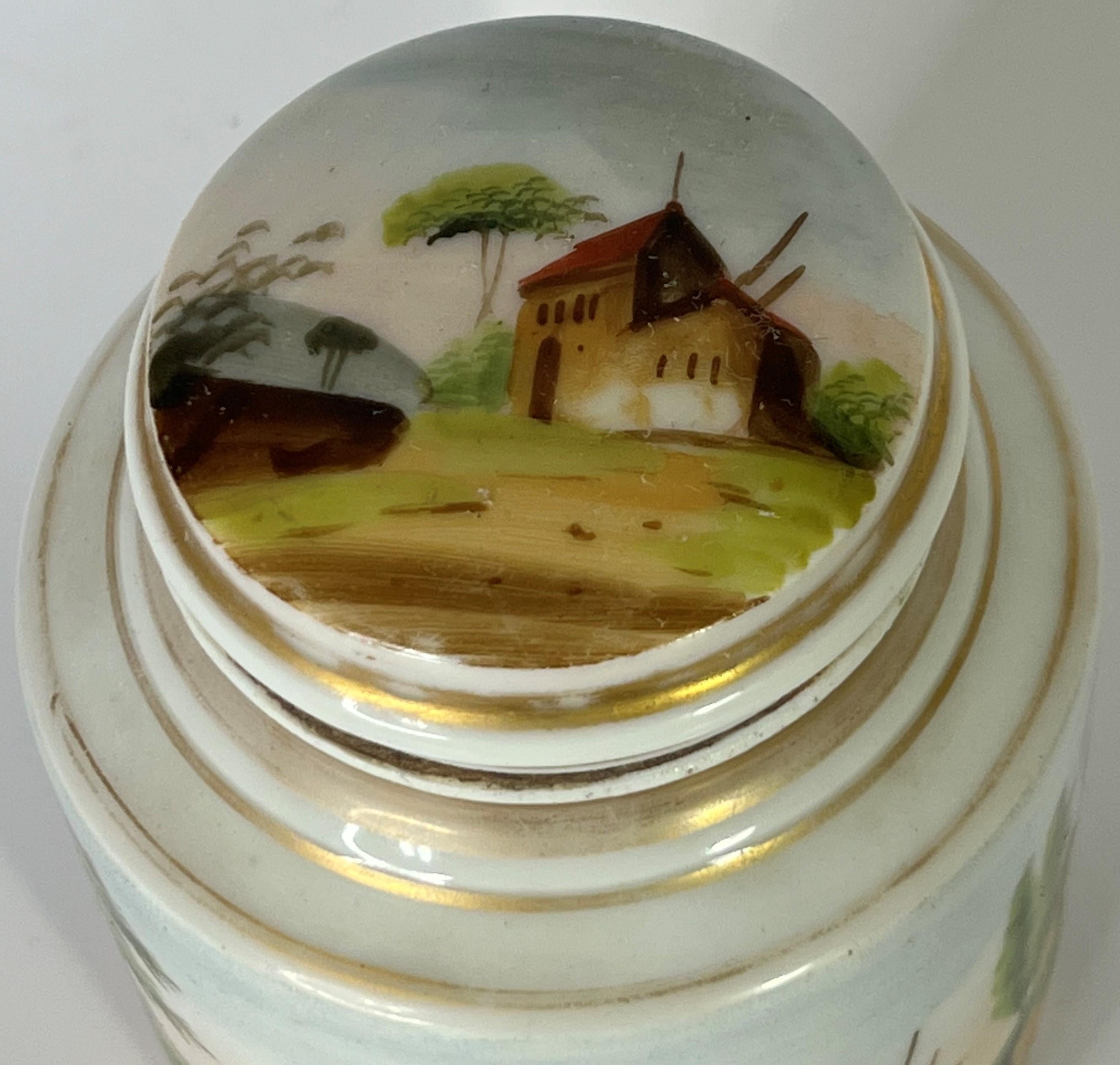 Peint Boîte à thé ou pot d'apothicaire Vieux Paris « Old Paris » peint avec une scène de port en vente
