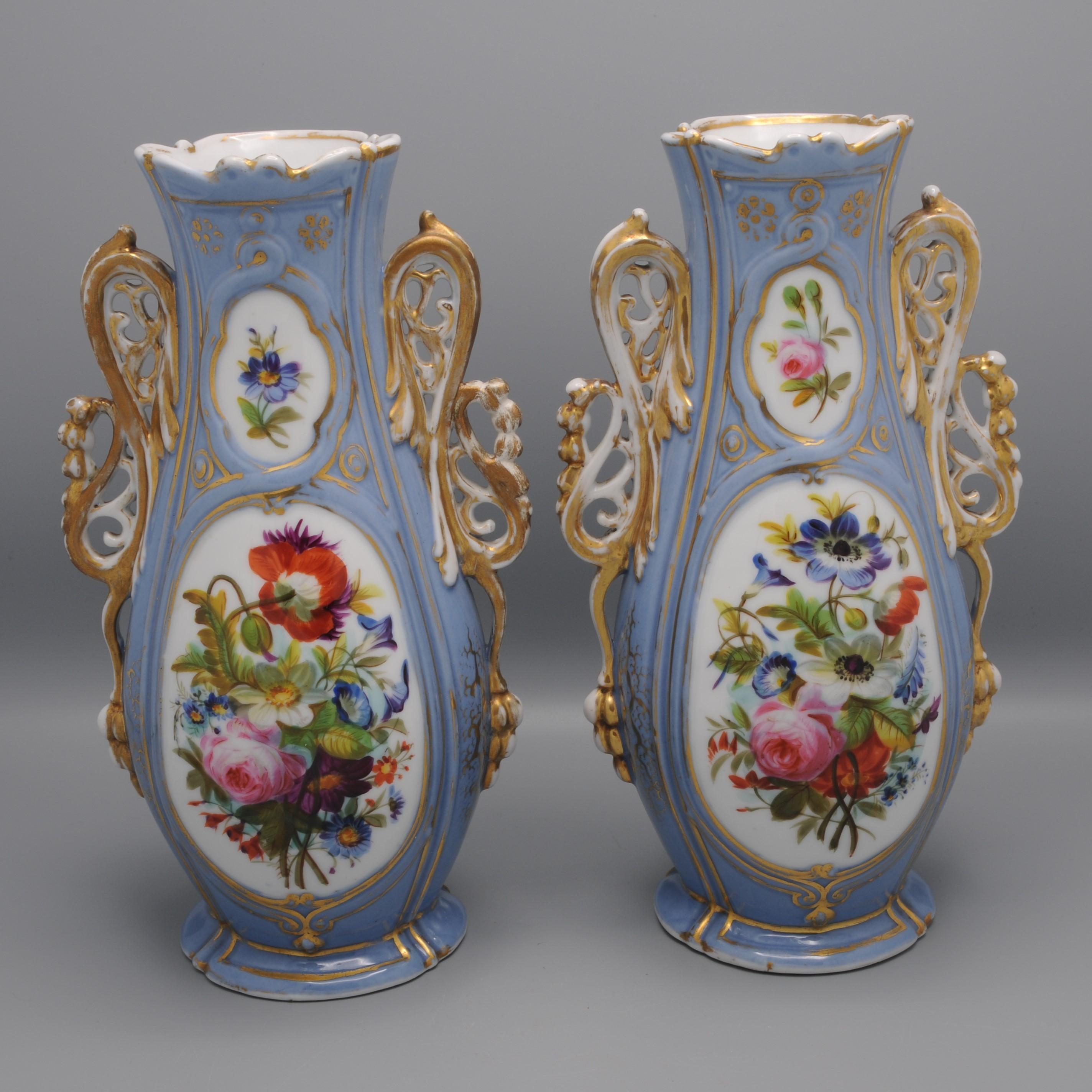 Porcelain Vieux Paris / Vieux Bruxelles - Pair of Rococo Revival Vases For Sale