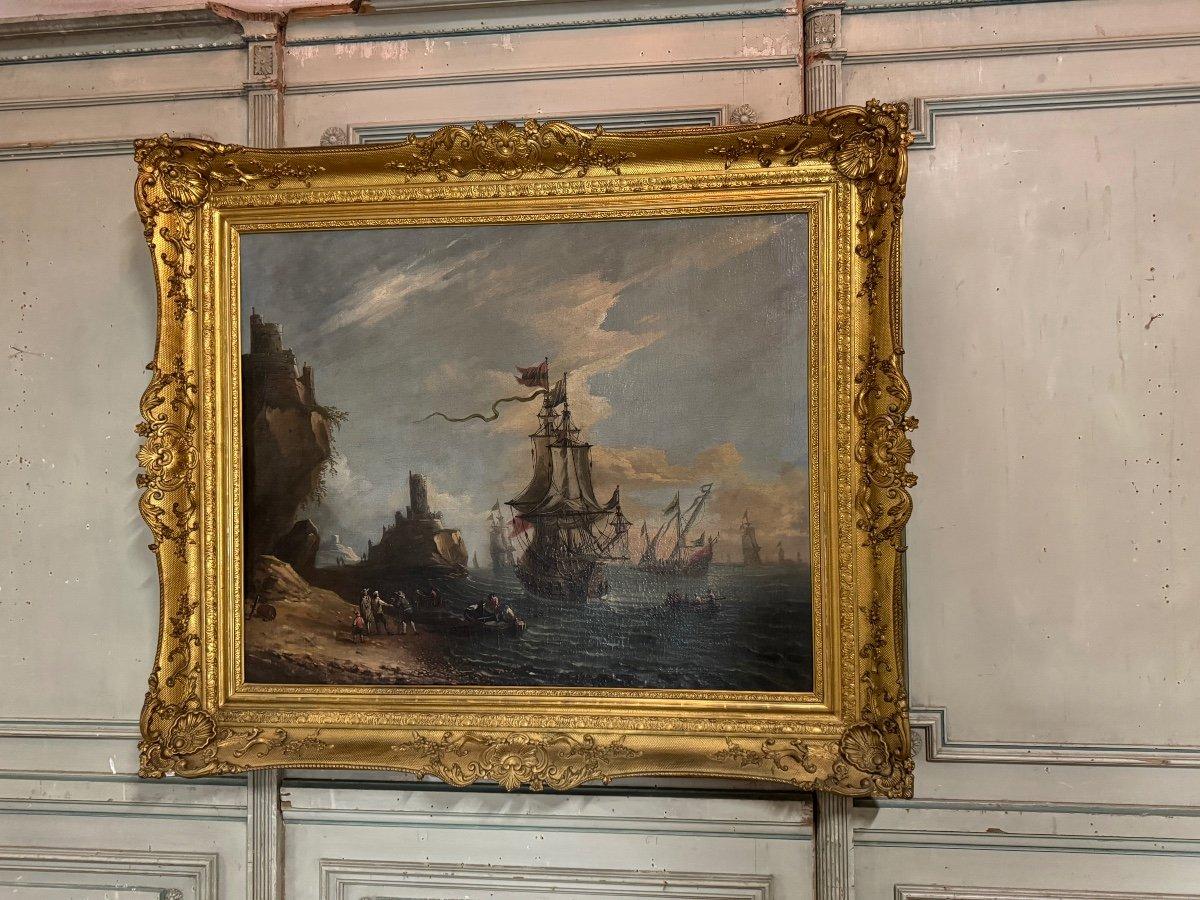 Vue d'un port animé Huile sur toile et cadre, XVIIIe siècle en vente 3