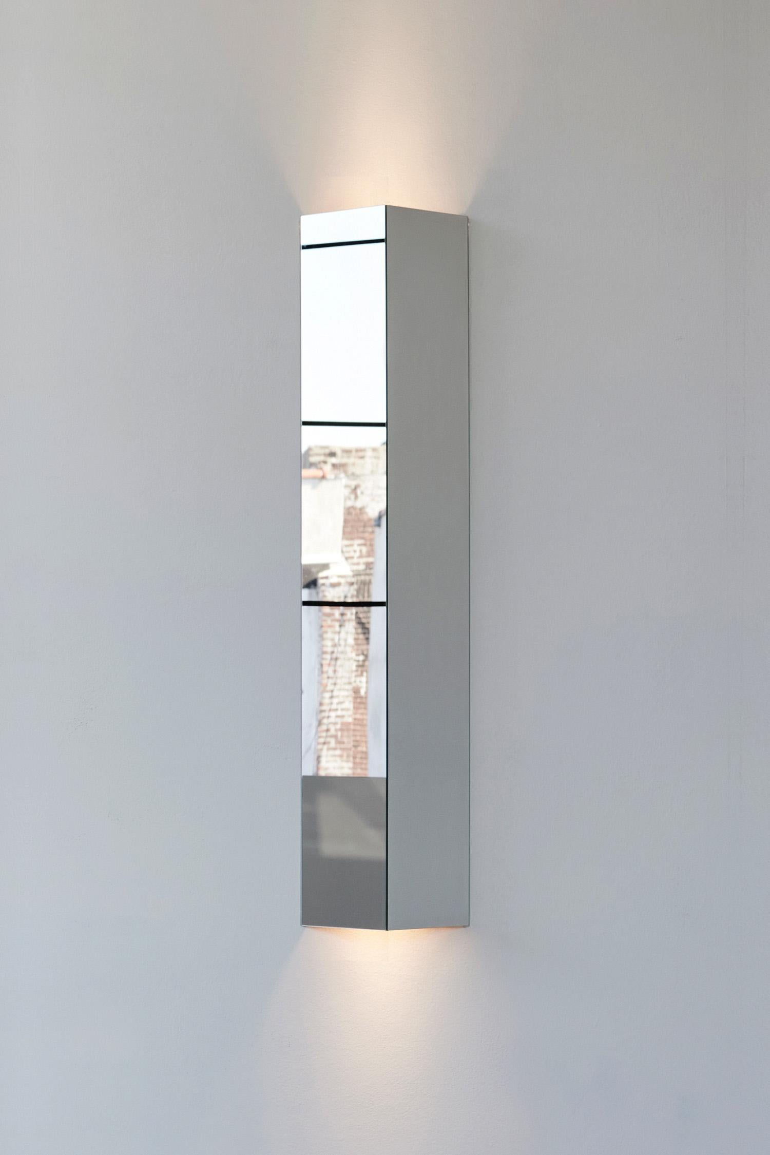 View Shard Mirrored Glass Wall Sconce by Caroline Chao, 'Hardwired Version' In New Condition For Sale In New York, NY