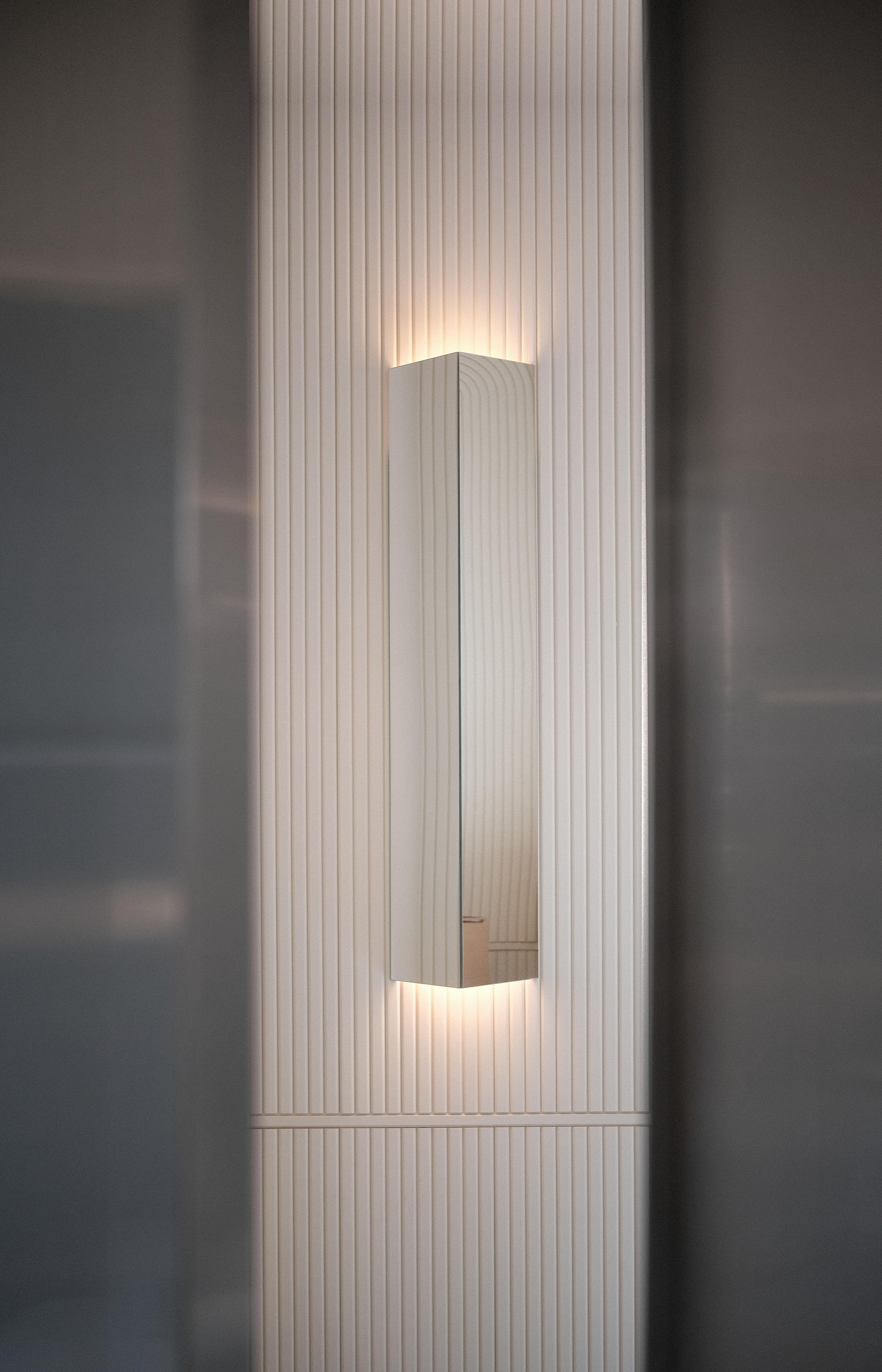 Minimalist View Shard Mirrored Glass Wall Sconce by Caroline Chao 'Plug-In Version' For Sale