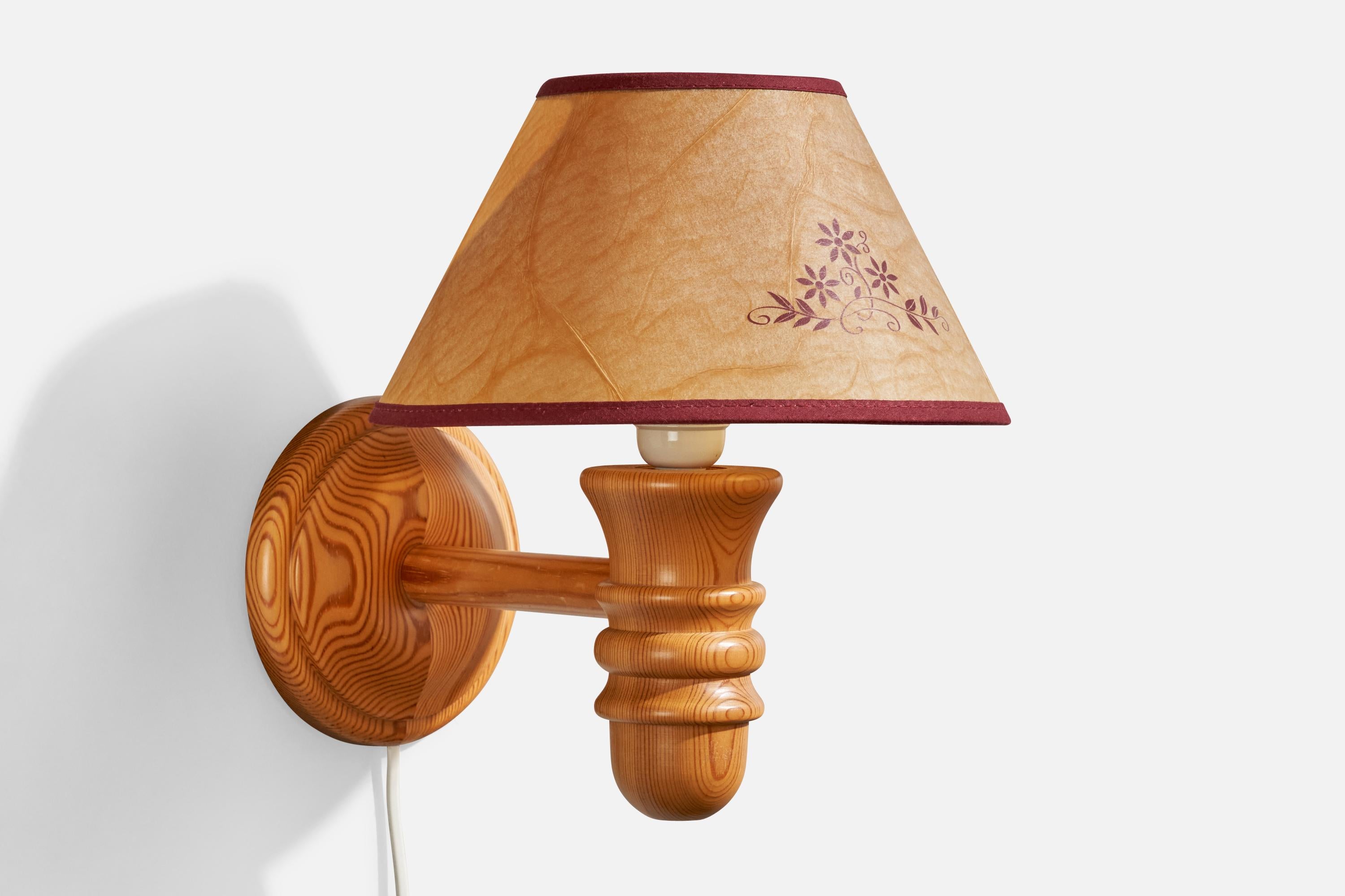 Vigan, Wall Lights, Kiefer, Pergament, Schweden, 1970er im Zustand „Gut“ im Angebot in High Point, NC