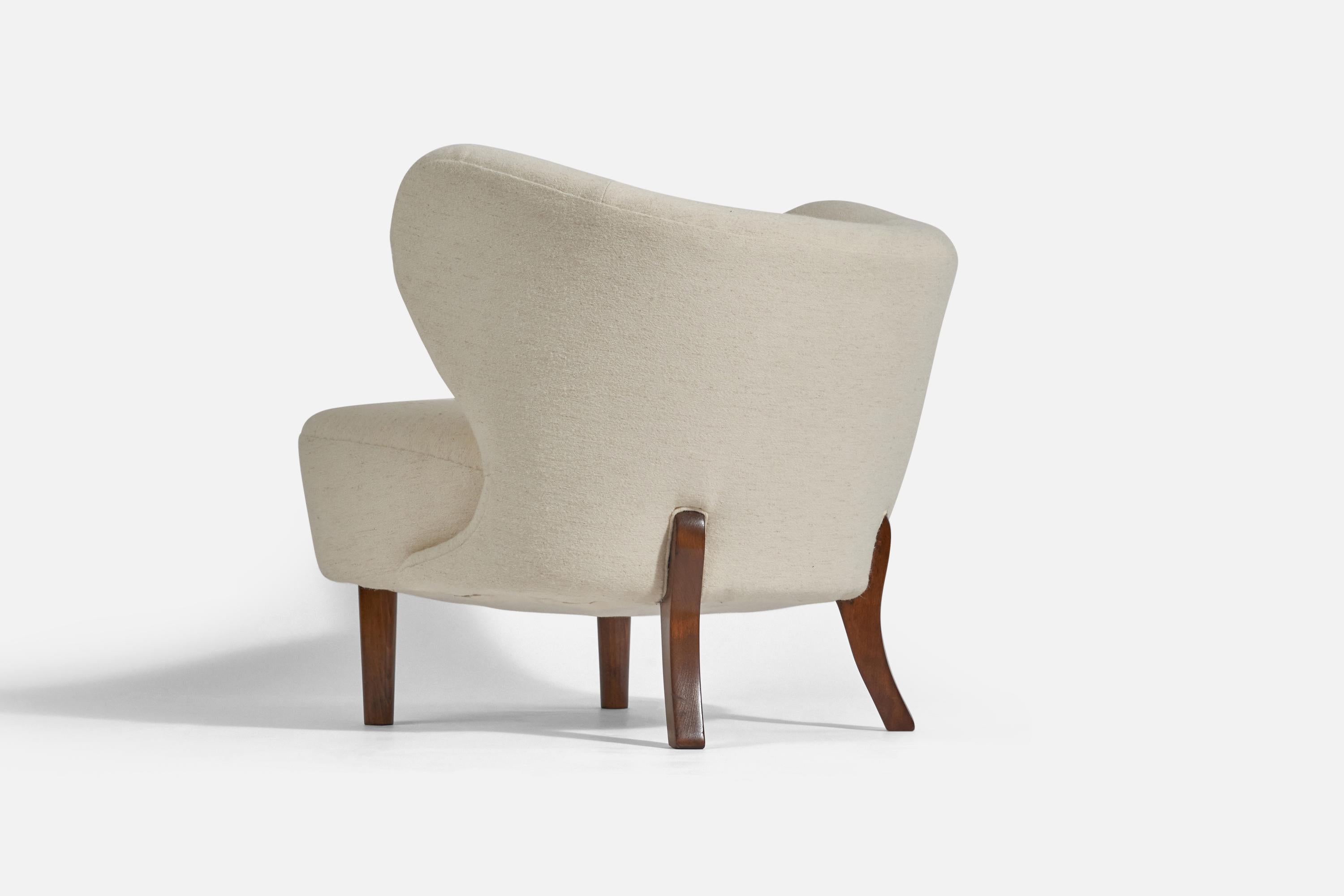 Scandinavian Modern Viggo Boesen Attribution, Lounge Chair, White Fabric, Beech, Denmark, 1940s