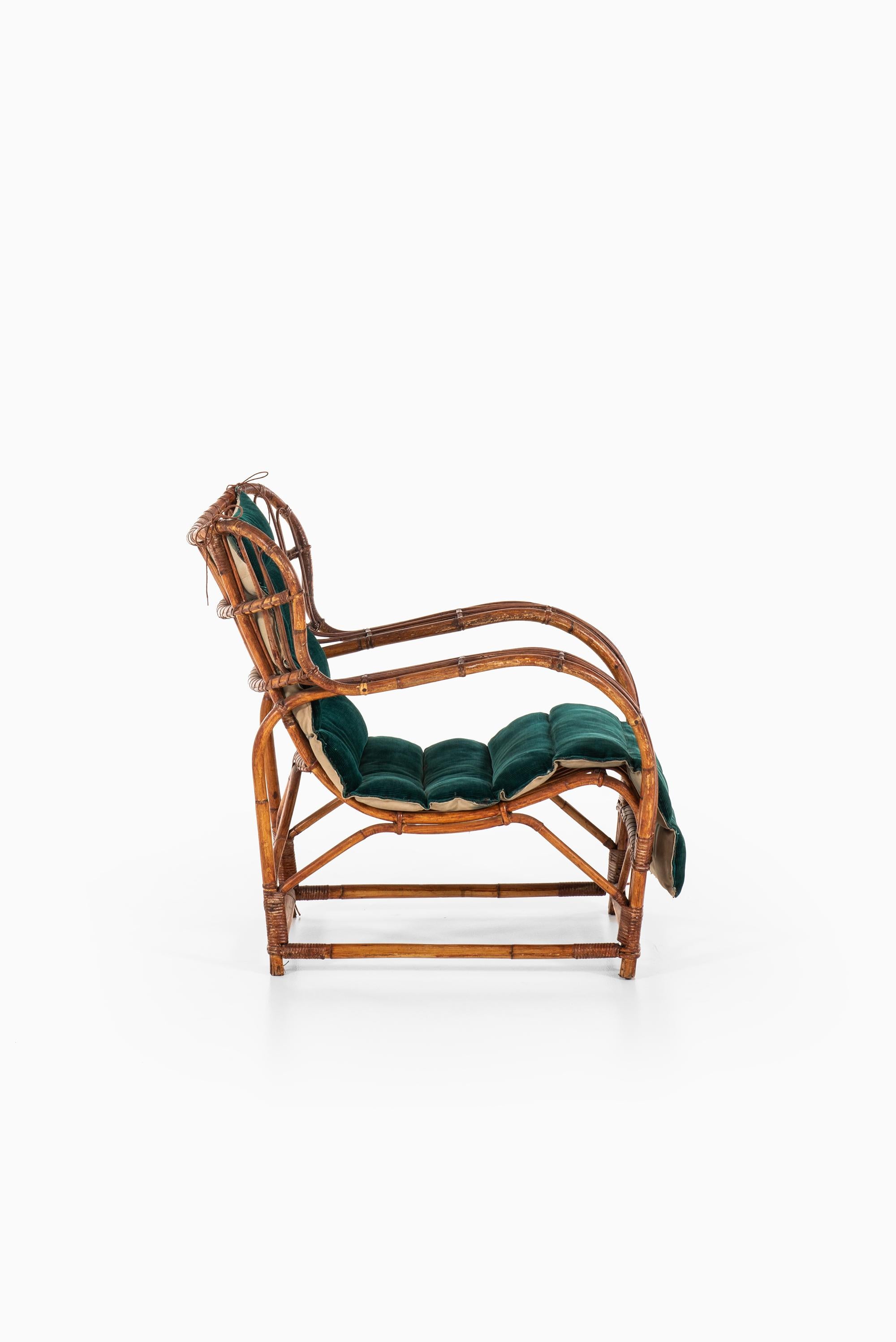 Viggo Boesen Easy Chair Produced by E.V.A. Nissen & Co in Denmark 3
