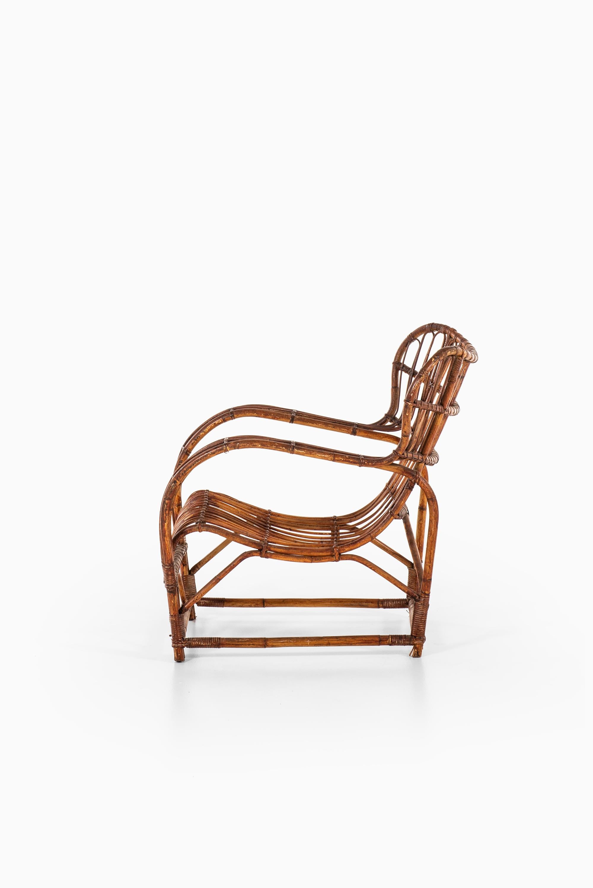 Fabric Viggo Boesen Easy Chair Produced by E.V.A. Nissen & Co in Denmark