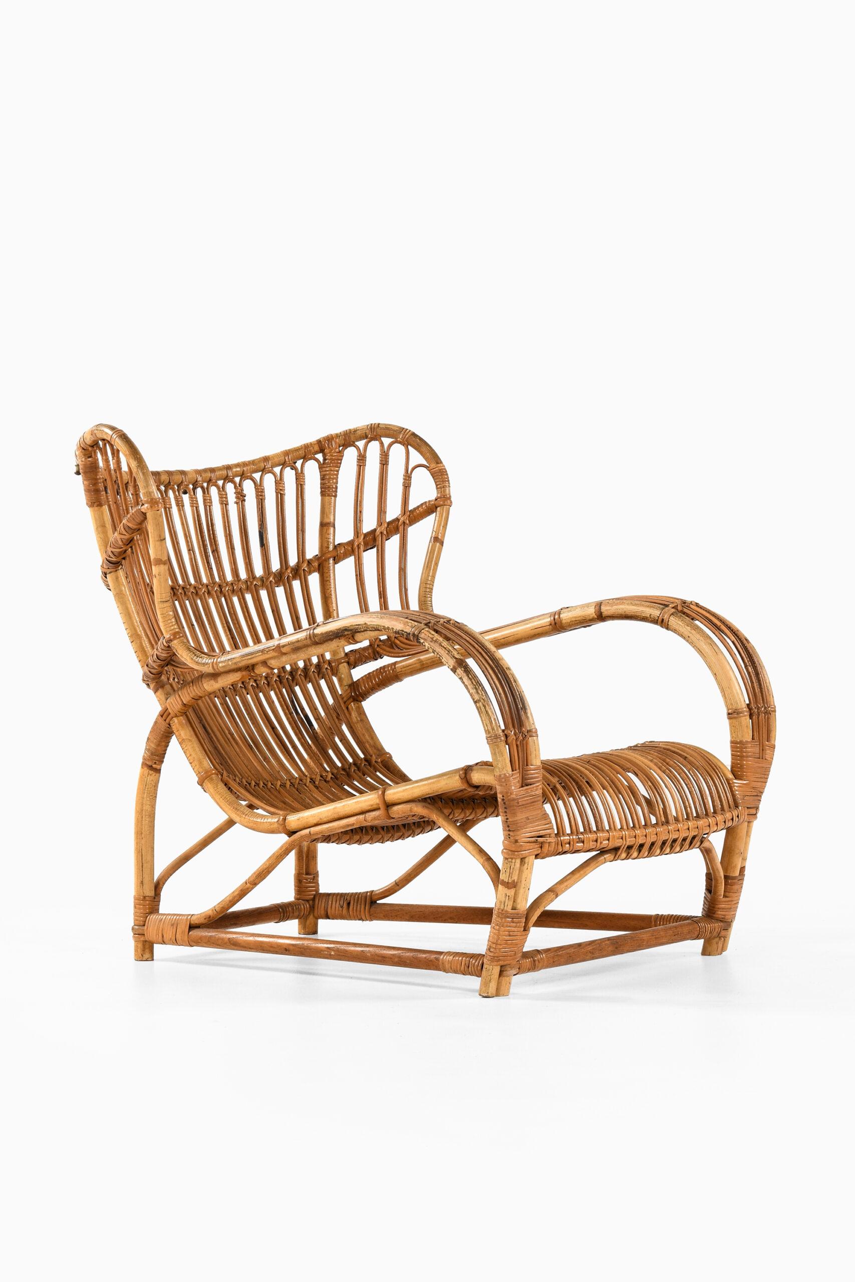 Scandinavian Modern Viggo Boesen Easy Chair Produced by R. Wengler For Sale