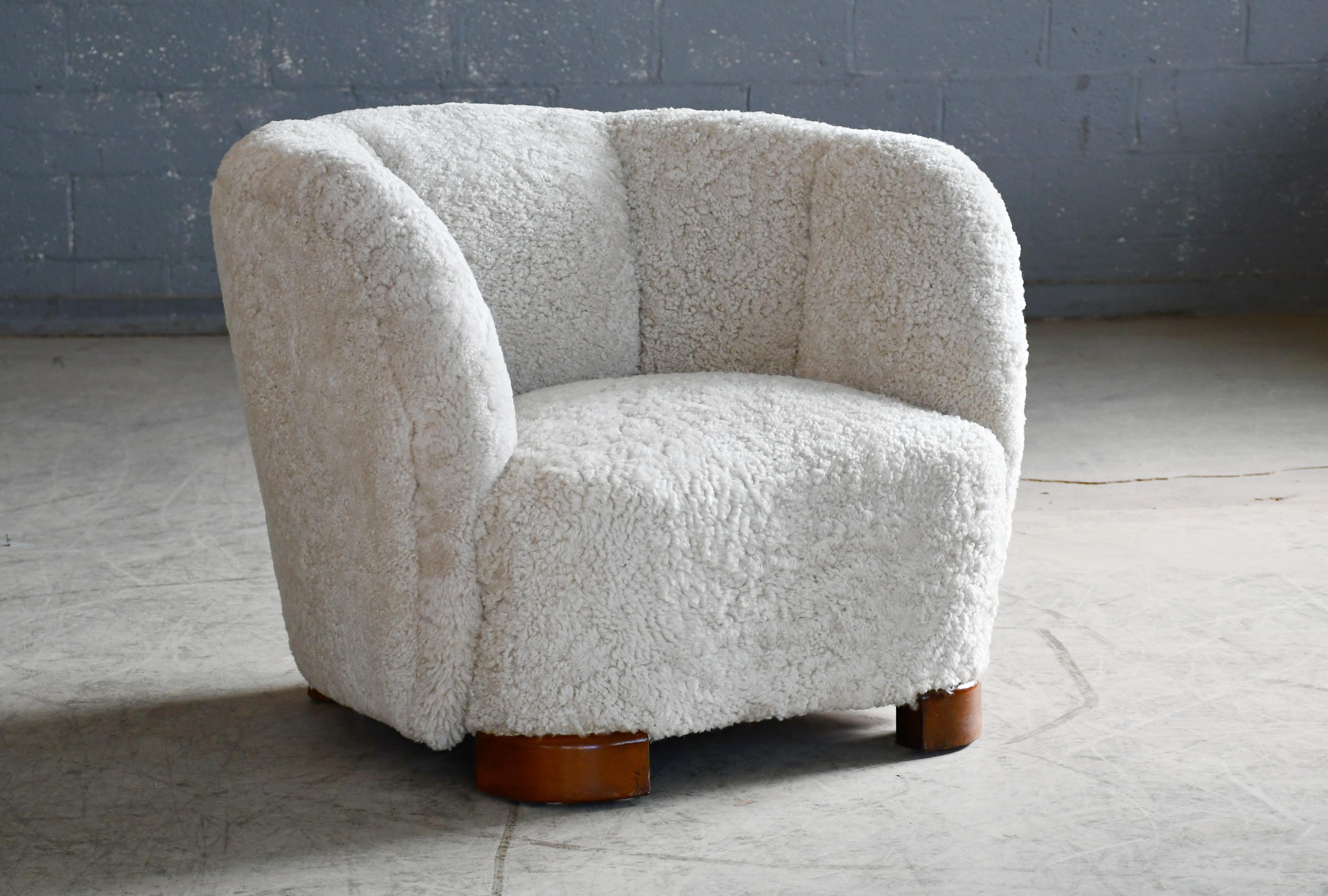 Mid-Century Modern Viggo Boesen Style 1940s Danish Low Club or Lounge Chair in Pearl Sheepskin For Sale
