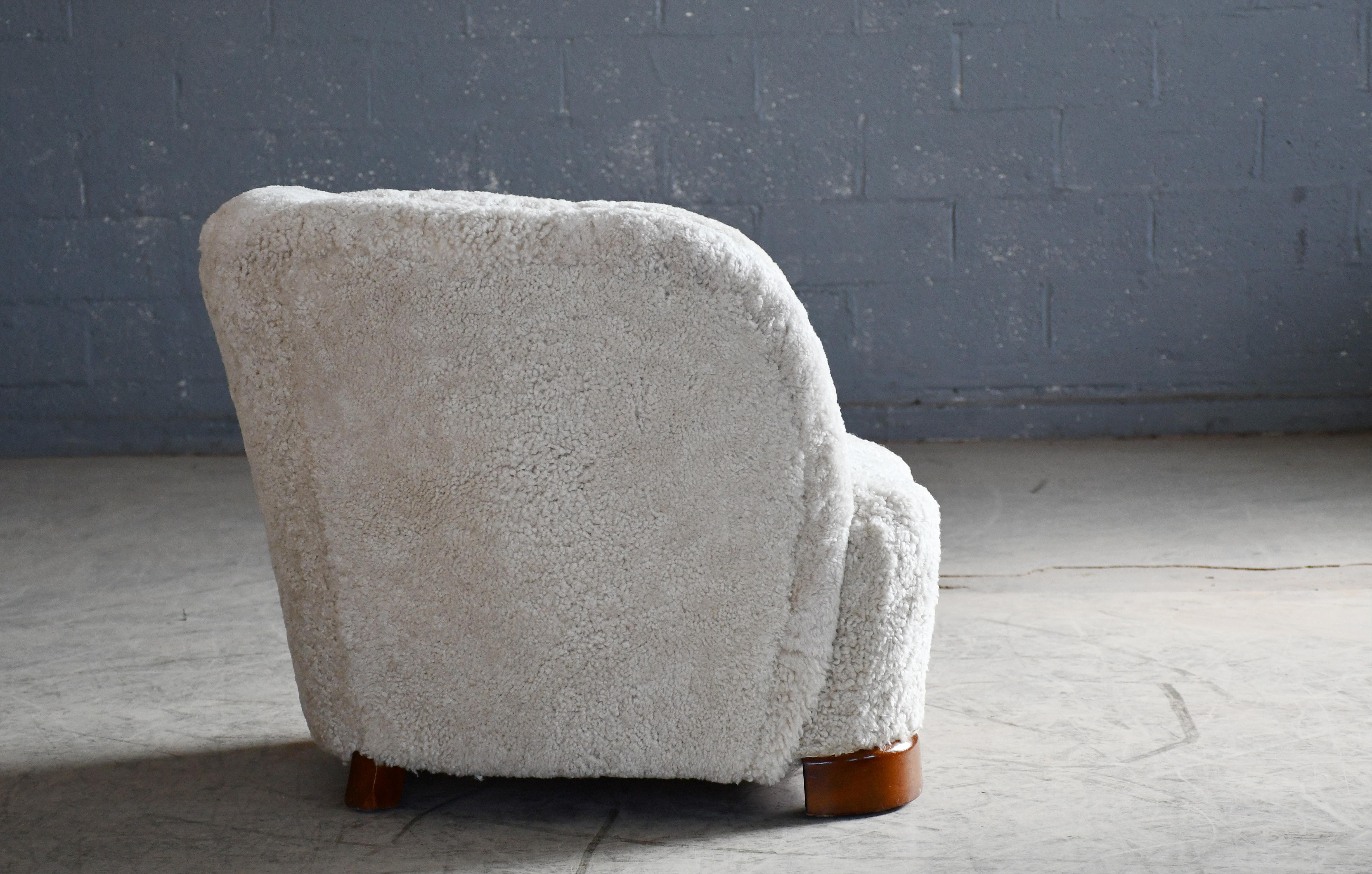 Viggo Boesen Style 1940s Danish Low Club or Lounge Chair in Pearl Sheepskin For Sale 2