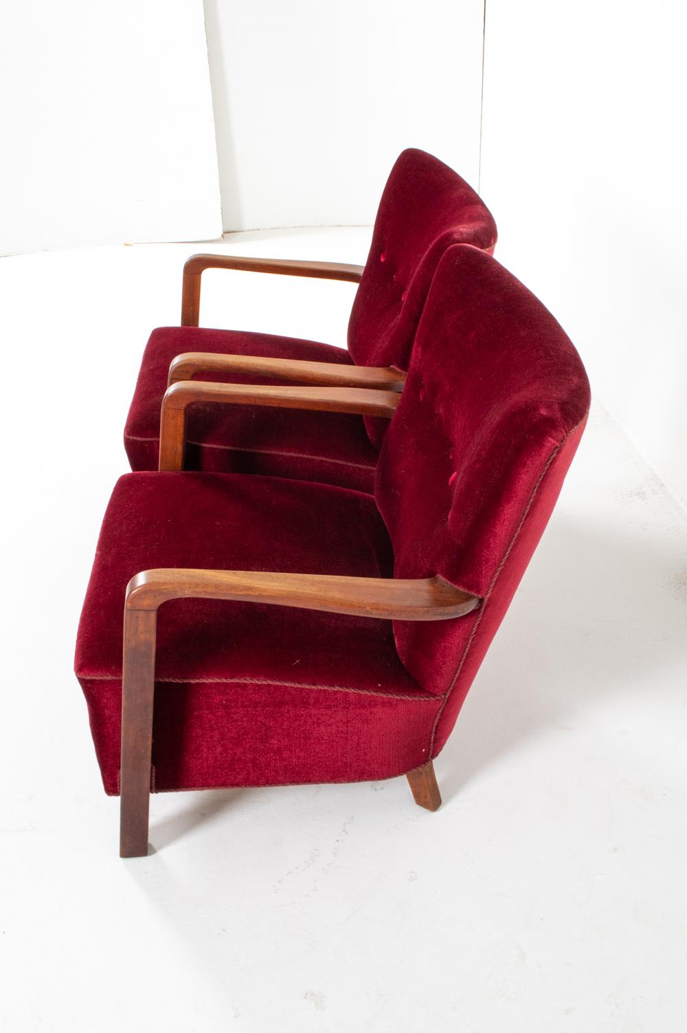Sedie da salotto in mohair e quercia in stile Art Deco danese di Viggo Boesen, C.C. 1940 in vendita 3