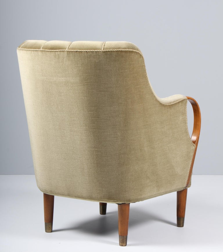 Mid-20th Century Viggo Boesen Style Lounge Chair Model No. 96 in Lambswool by N.a. Jørgensen