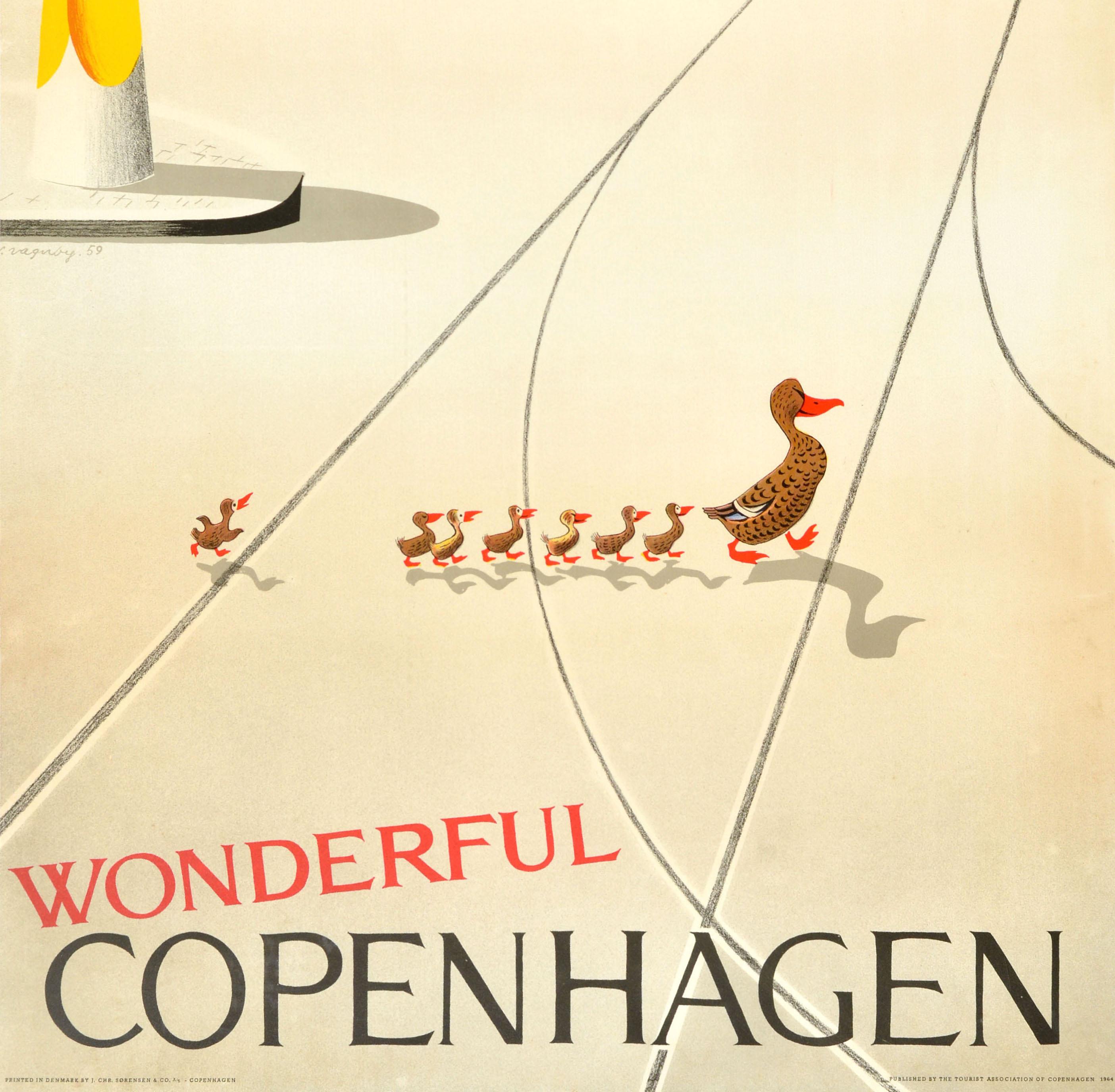 Affiche de voyage vintage originale, Merveilleux canards de Copenhague, Danemark, Vagnby Art - Orange Print par Viggo Vagnby