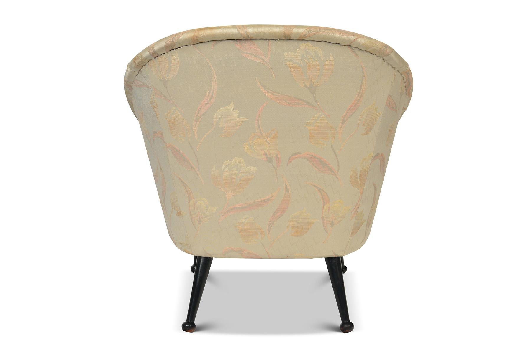 vigna upholstered accent chair