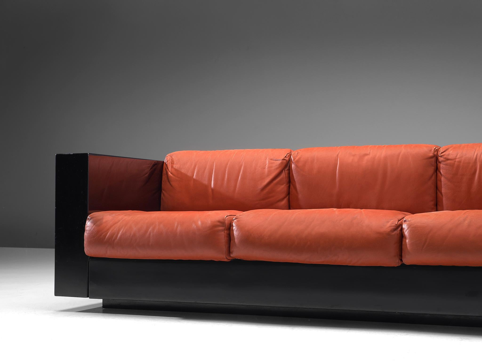 Vignelli Saratoga Large Black Sofa with Red Leather In Good Condition In Waalwijk, NL
