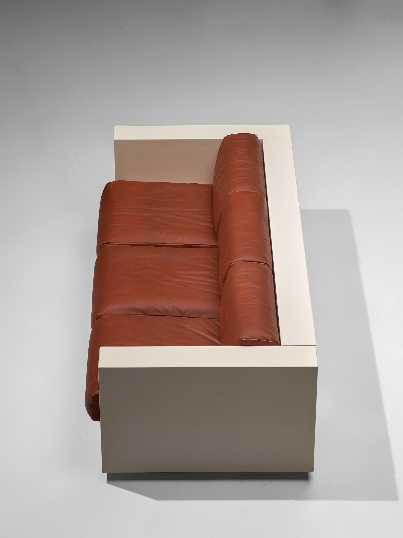Vignelli 'Saratoga' Pair of Large White Sofa with Red Leather 1